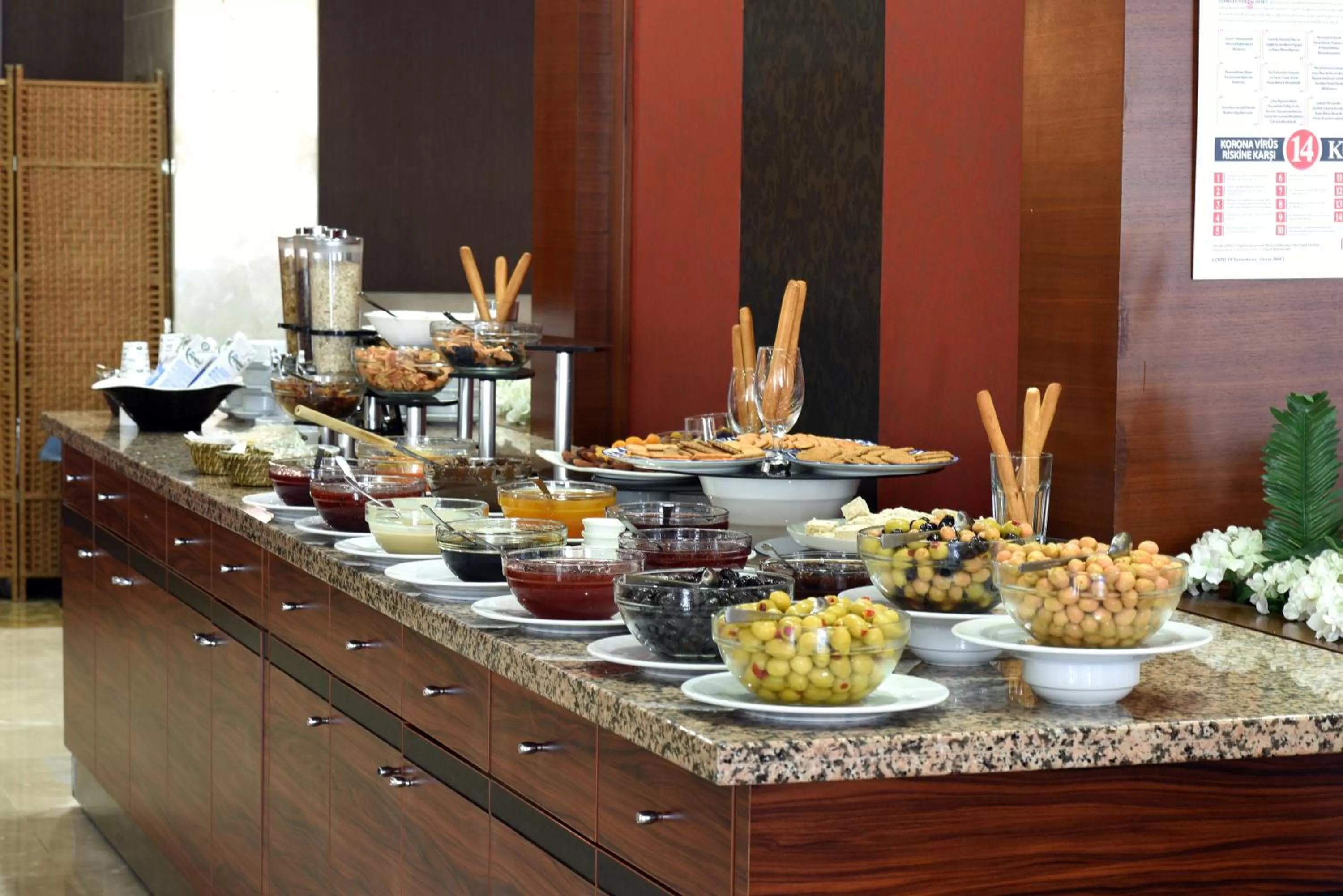 Food and drinks in Ramada Plaza Altin Kayisi Hotel