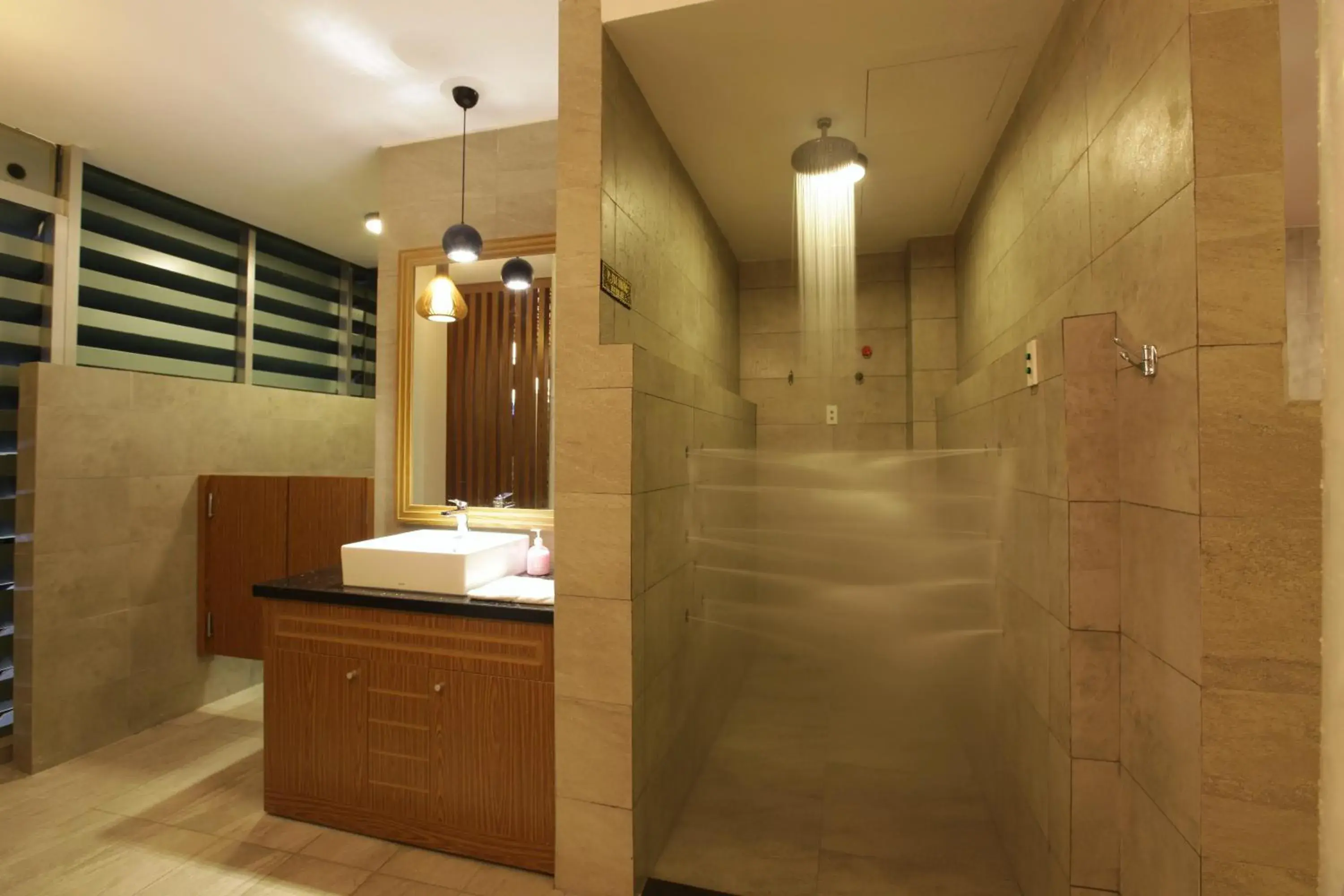 Bathroom in Minh Tam Hotel & Spa 3/2