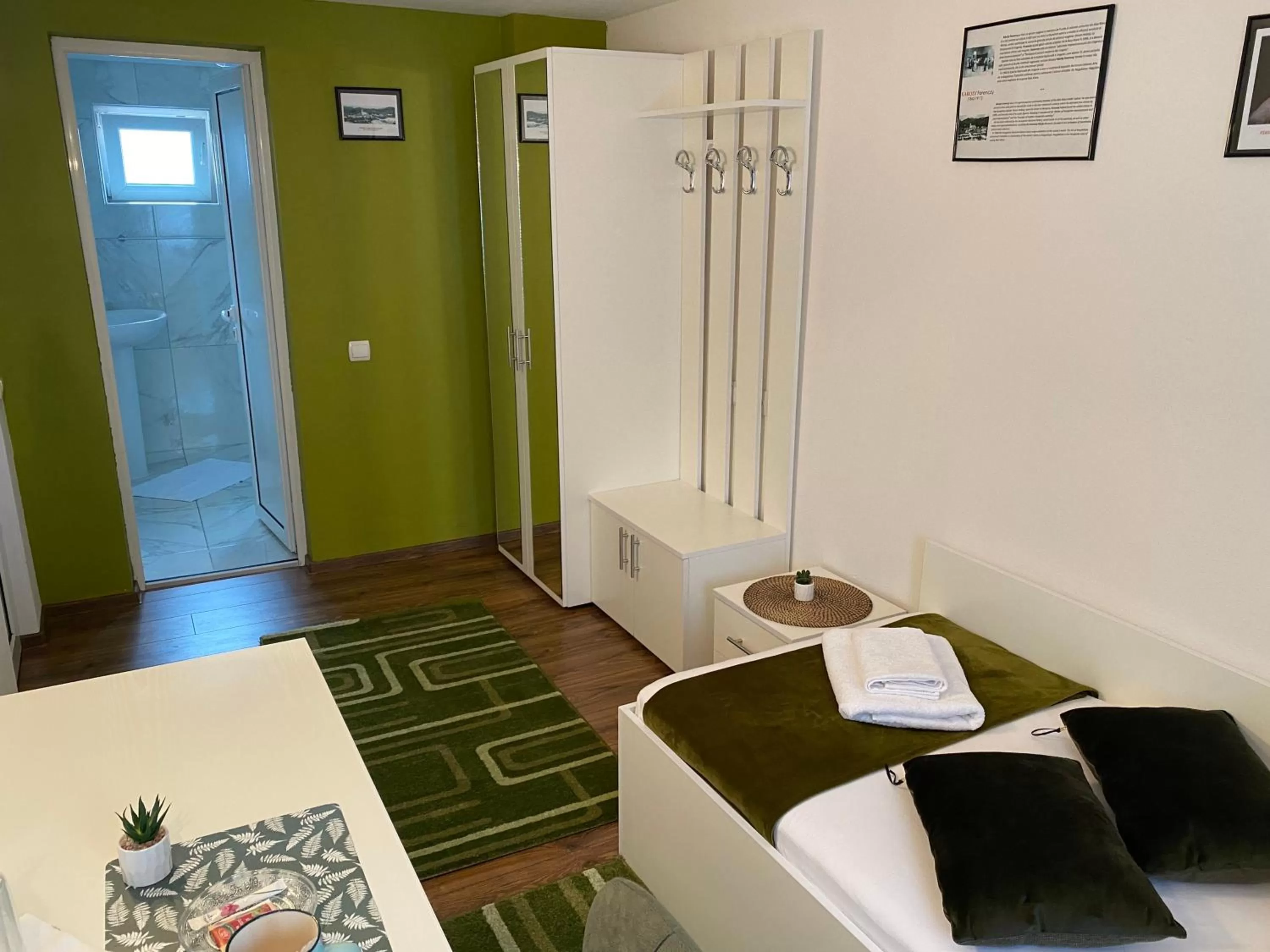 Bedroom, Bed in Pensiunea Pictorilor