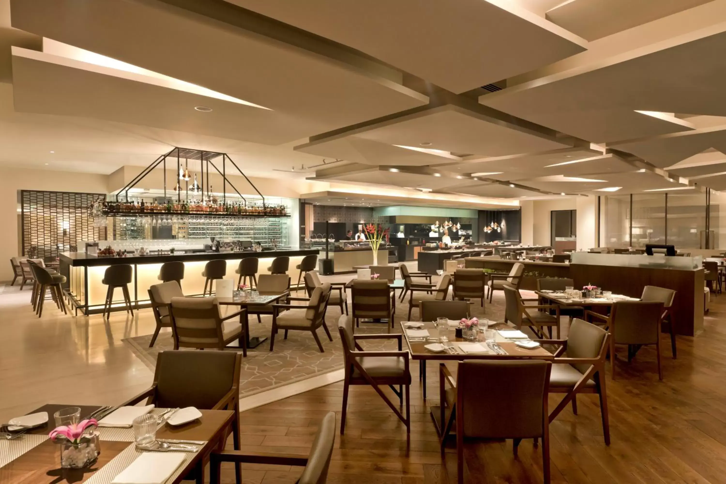 Restaurant/places to eat in The Oberoi New Delhi Restaurant/places to eat in The Oberoi New Delhi