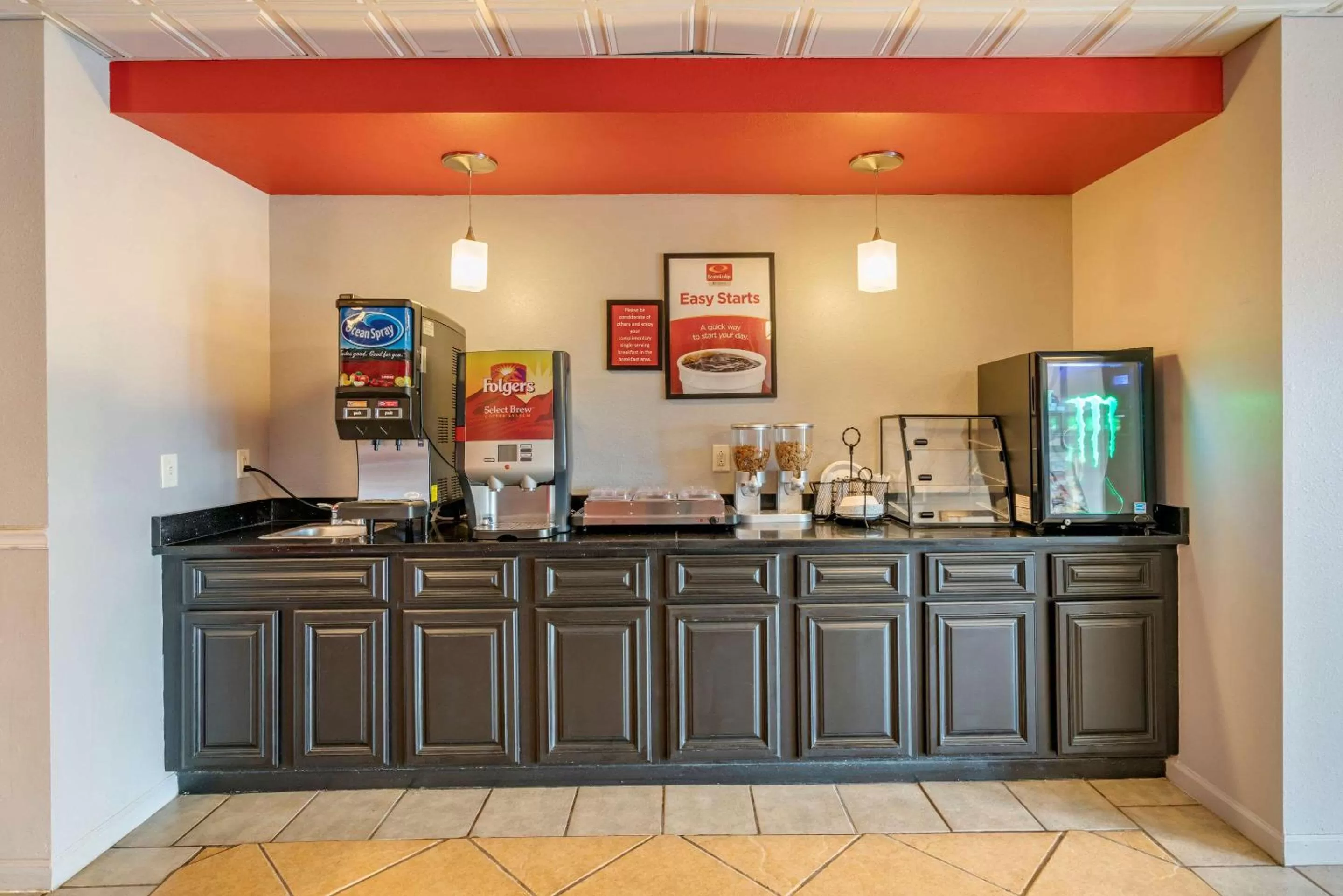 Restaurant/places to eat in Econo Lodge Inn & Suites Granite City - St Louis