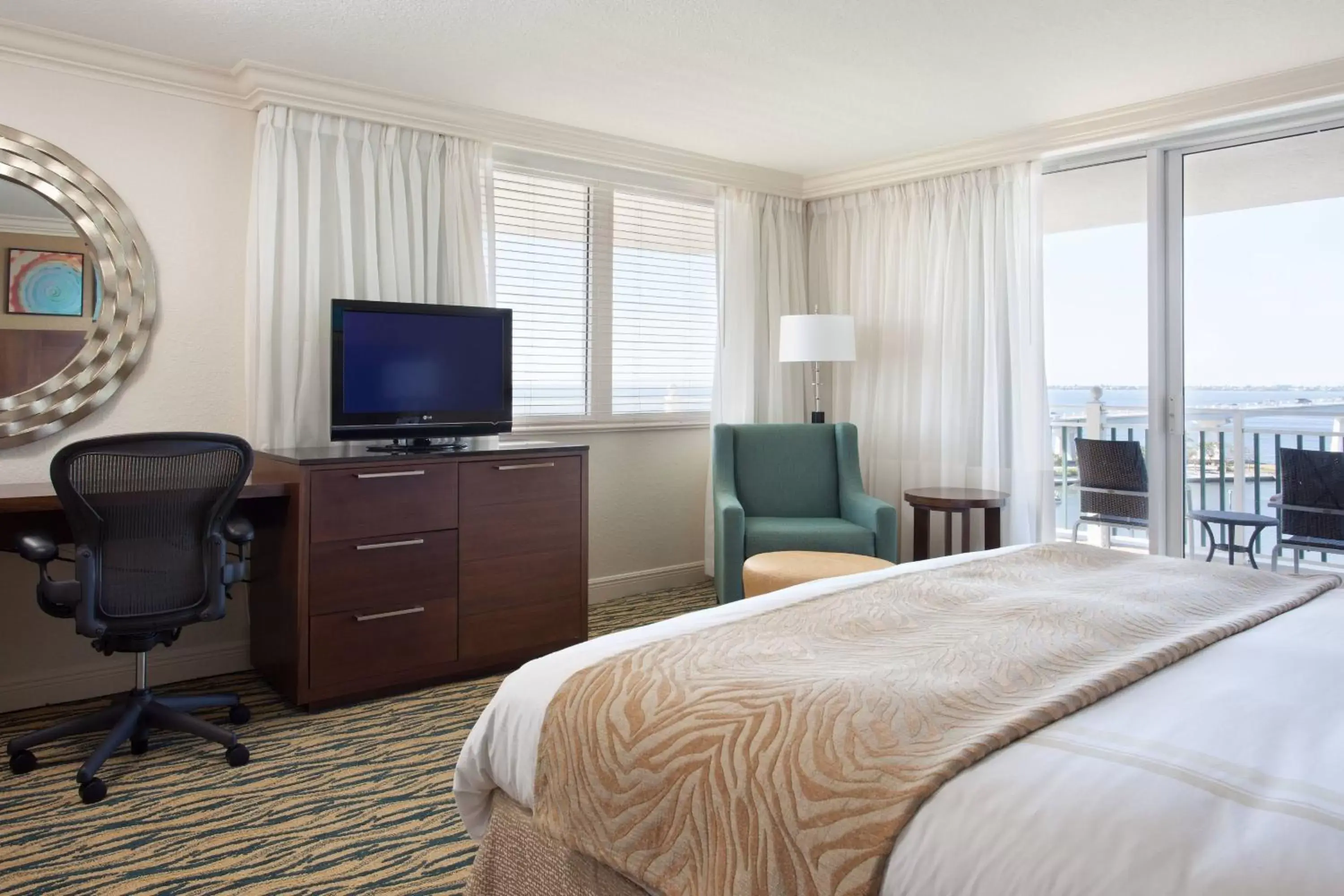 Bedroom, TV/Entertainment Center in Marriott Sanibel Harbour Resort & Spa