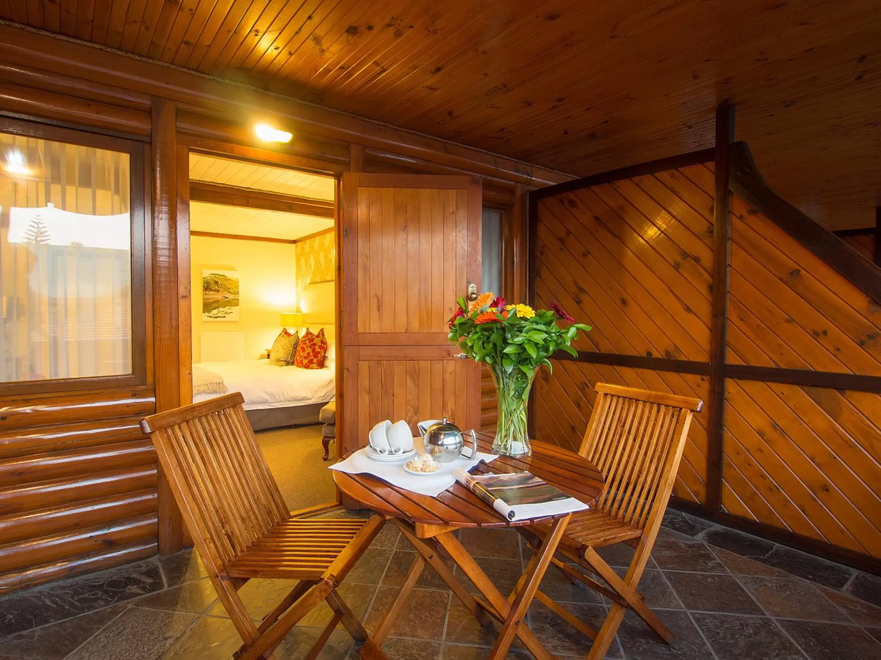 Dining area, Restaurant/Places to Eat in Knysna Log-Inn Hotel