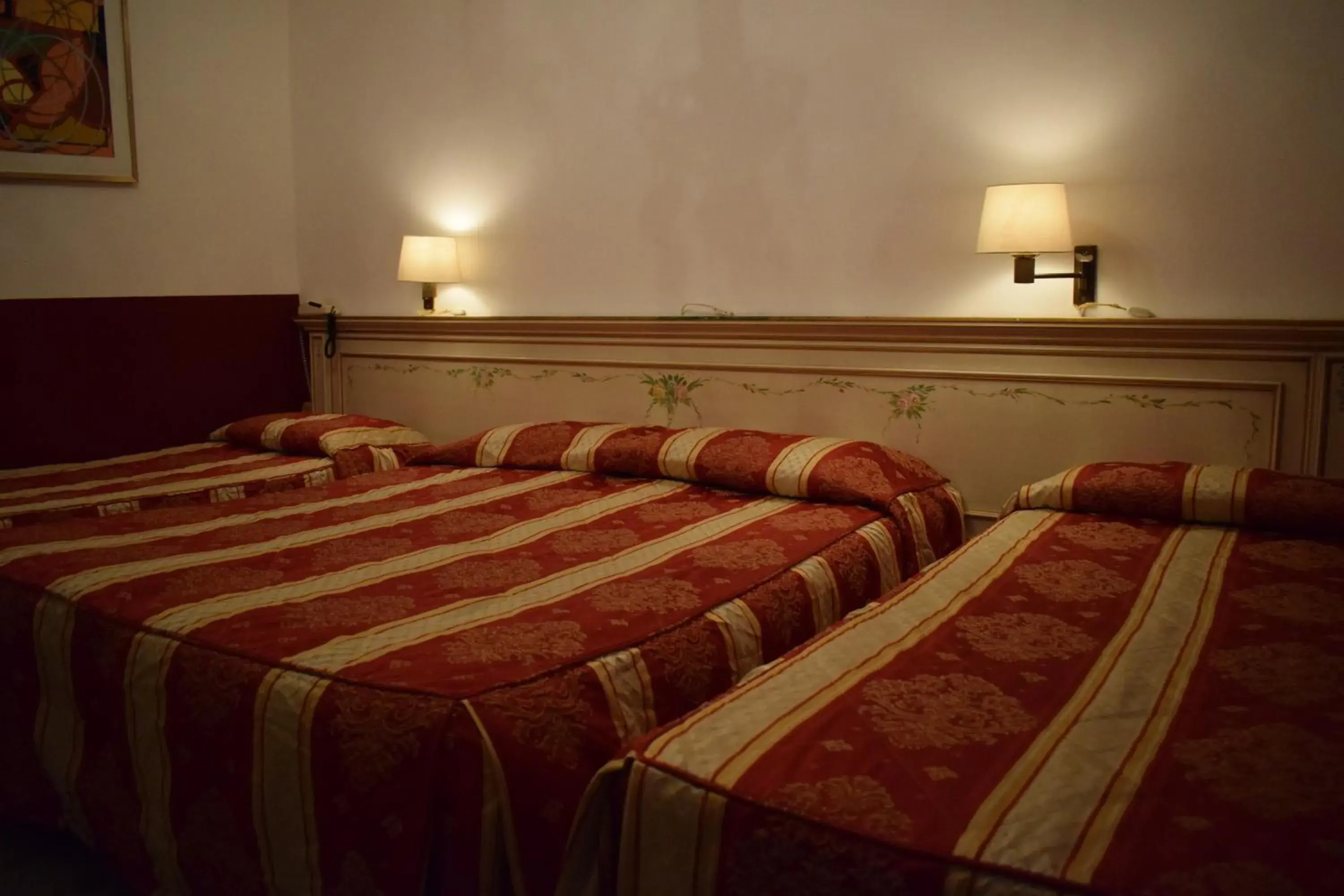 Bed in Albergo Basilea