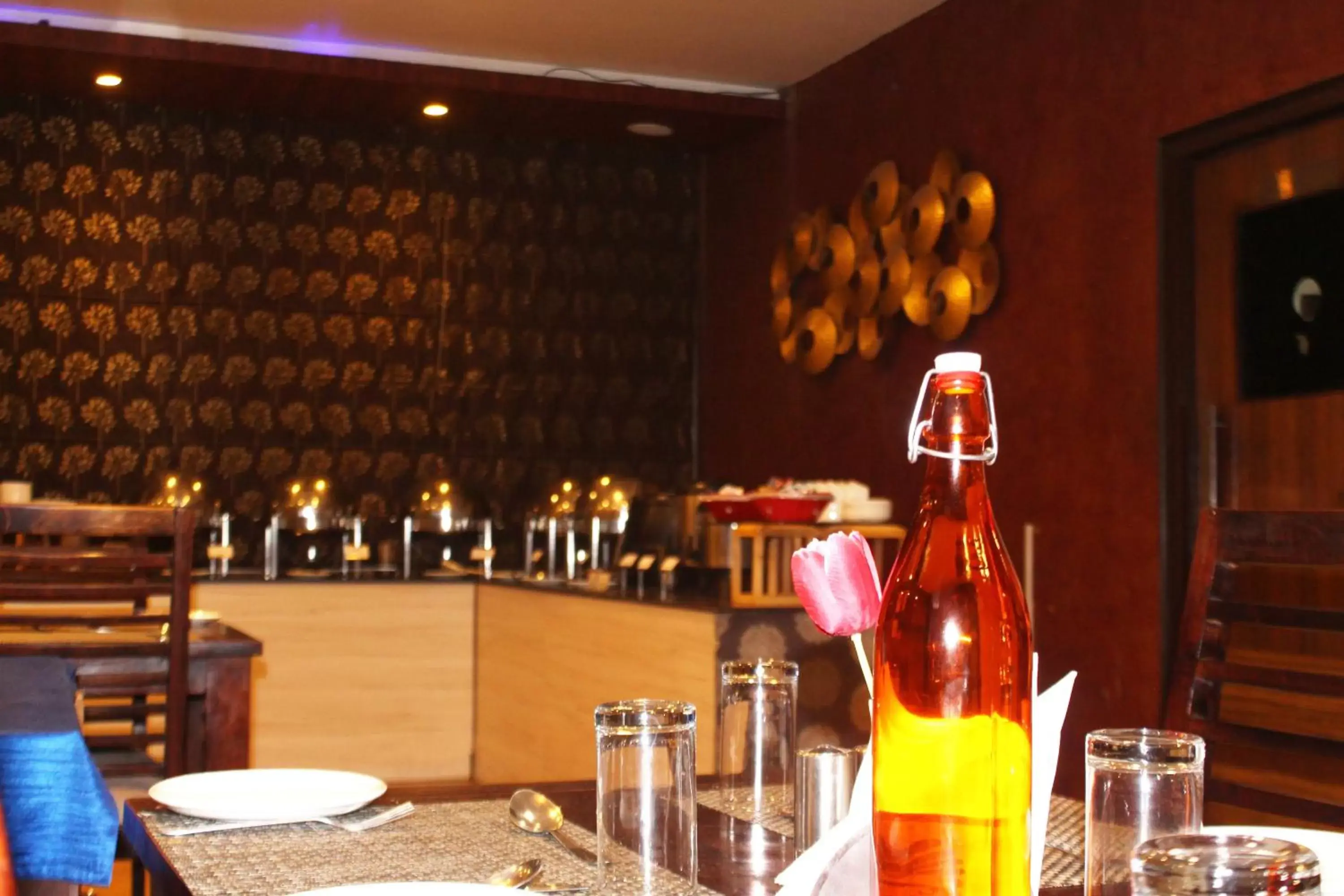 Restaurant/places to eat in TGI Apple Inn Restaurant/places to eat in TGI Apple Inn