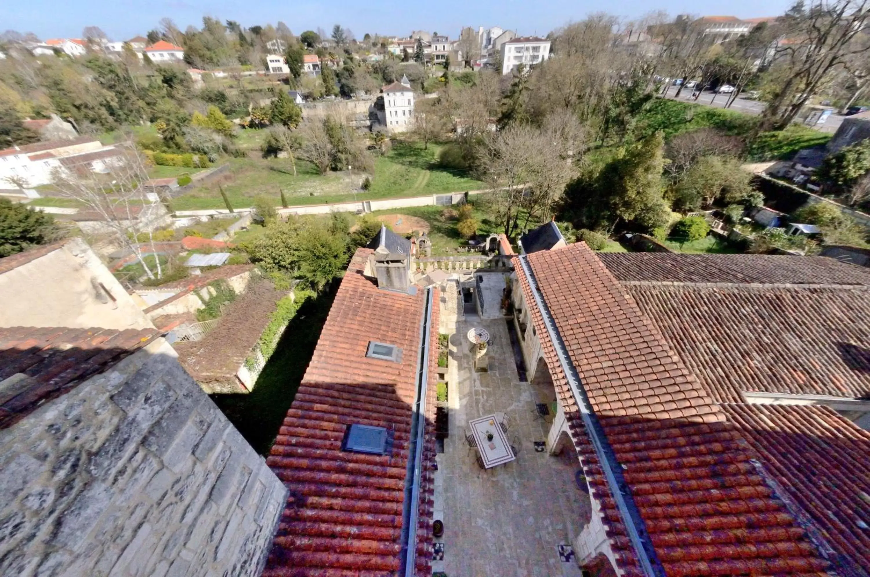 Property building, Bird's-eye View in La Belle Etoile