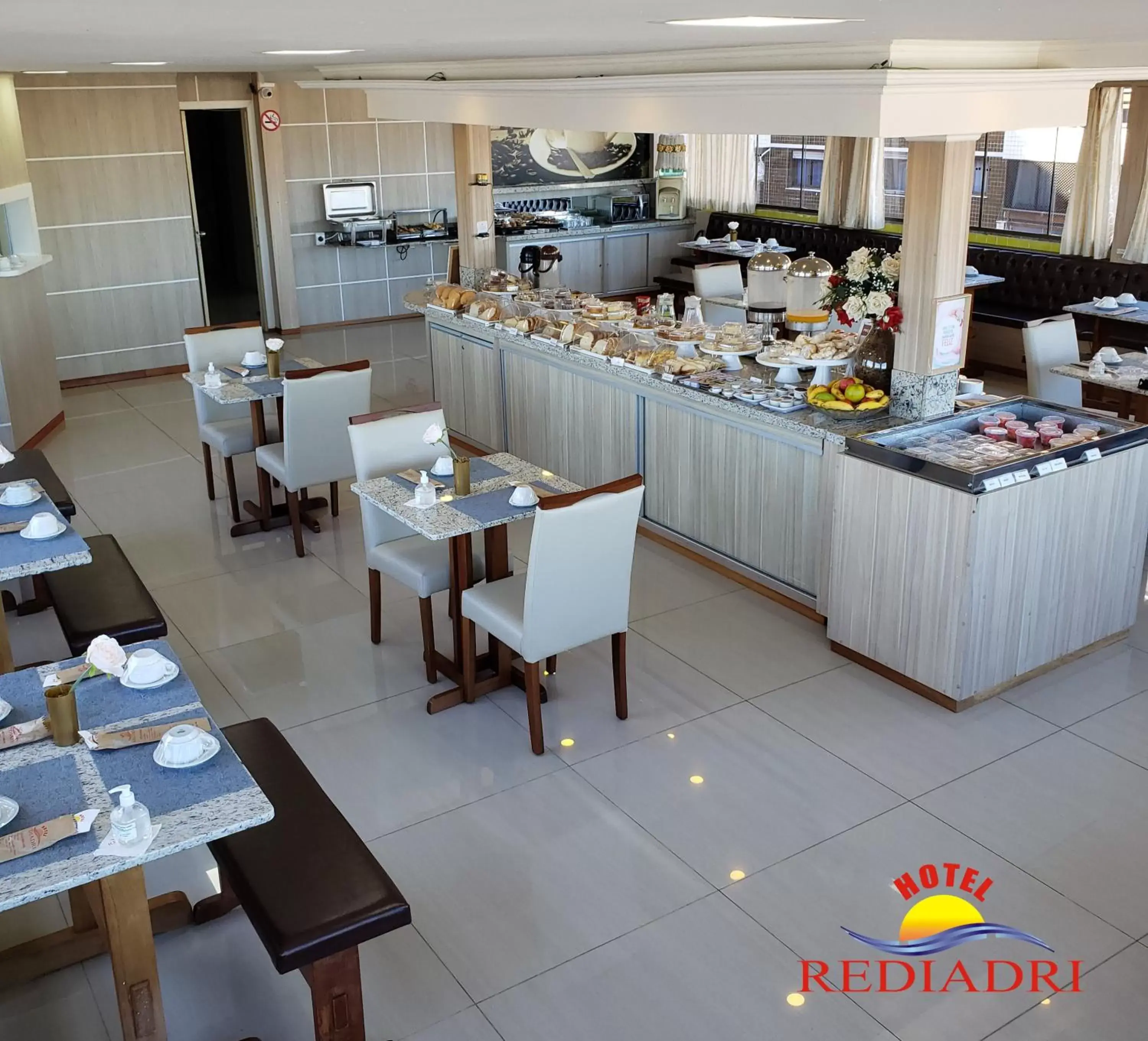 Restaurant/Places to Eat in Hotel Rediadri - Capão da Canoa
