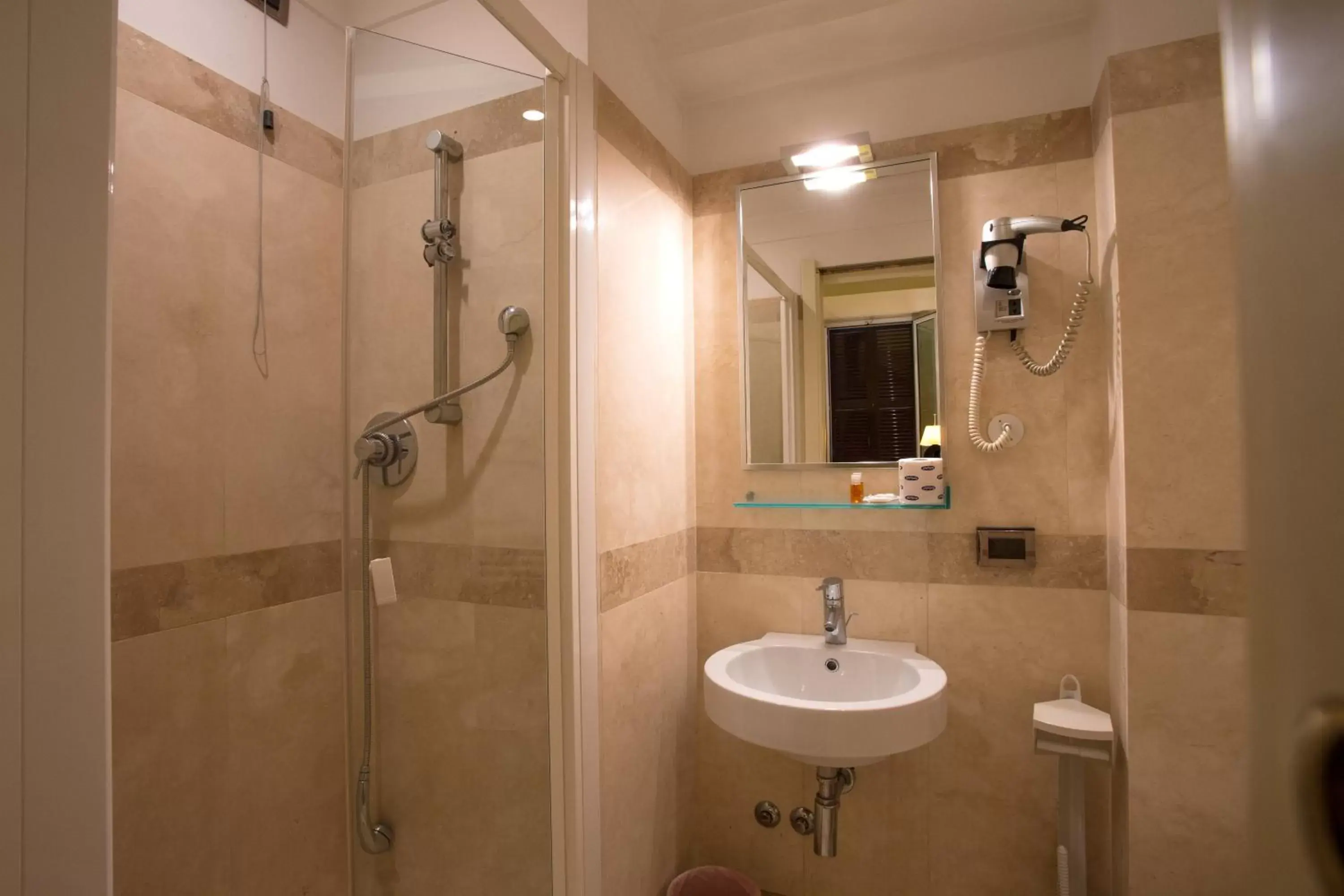 Bathroom in Hotel Giolitti
