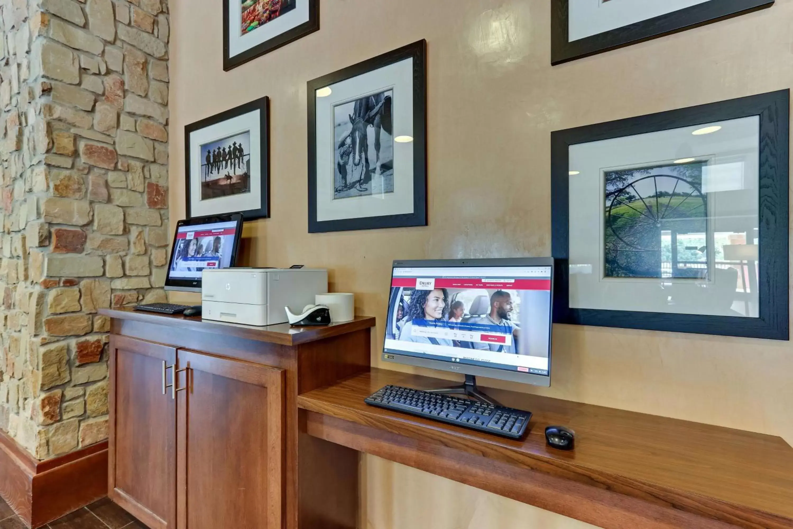 Business facilities, Business Area/Conference Room in Drury Inn & Suites San Antonio Airport
