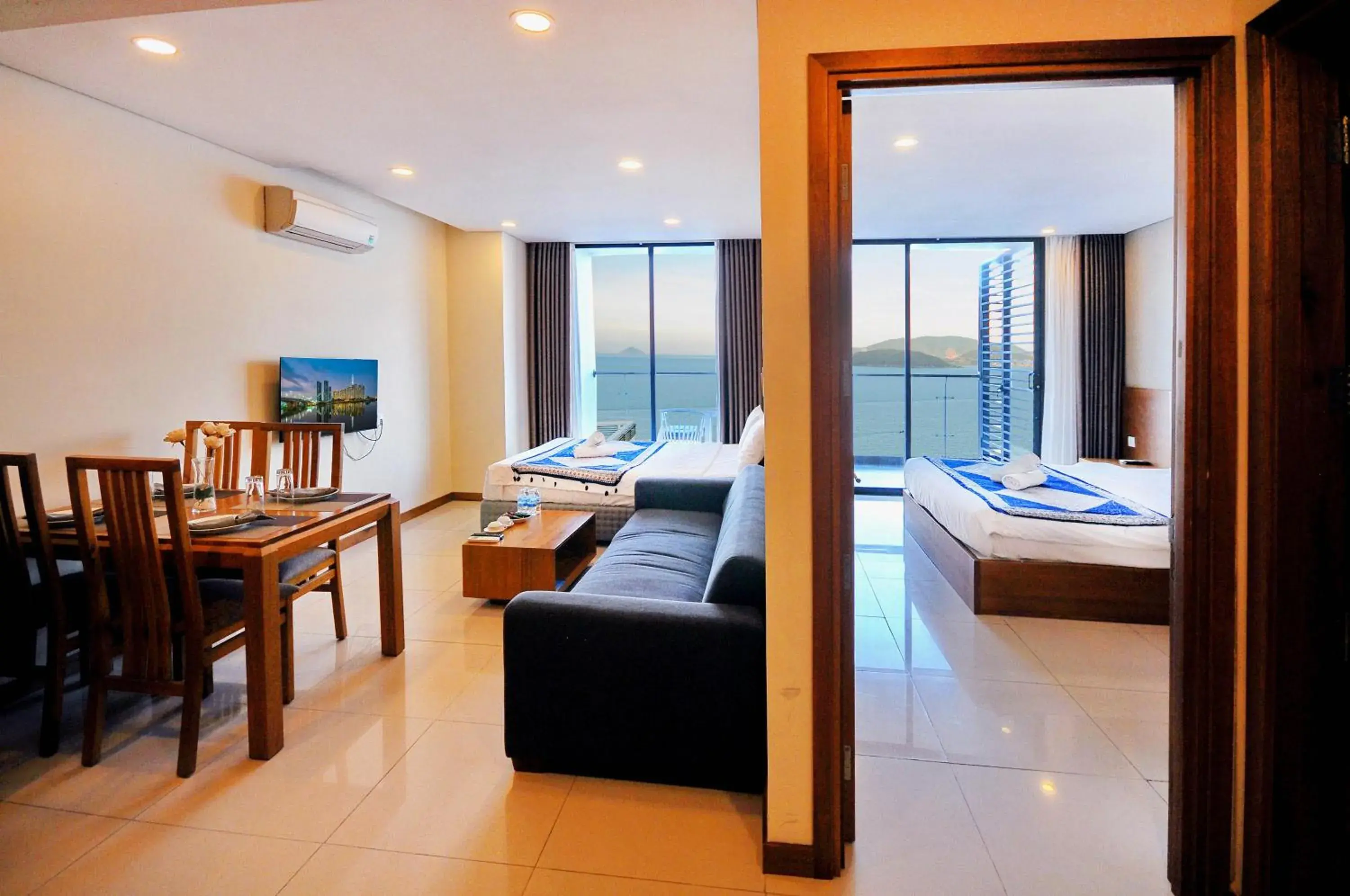 Holi Beach Hotel & Apartments