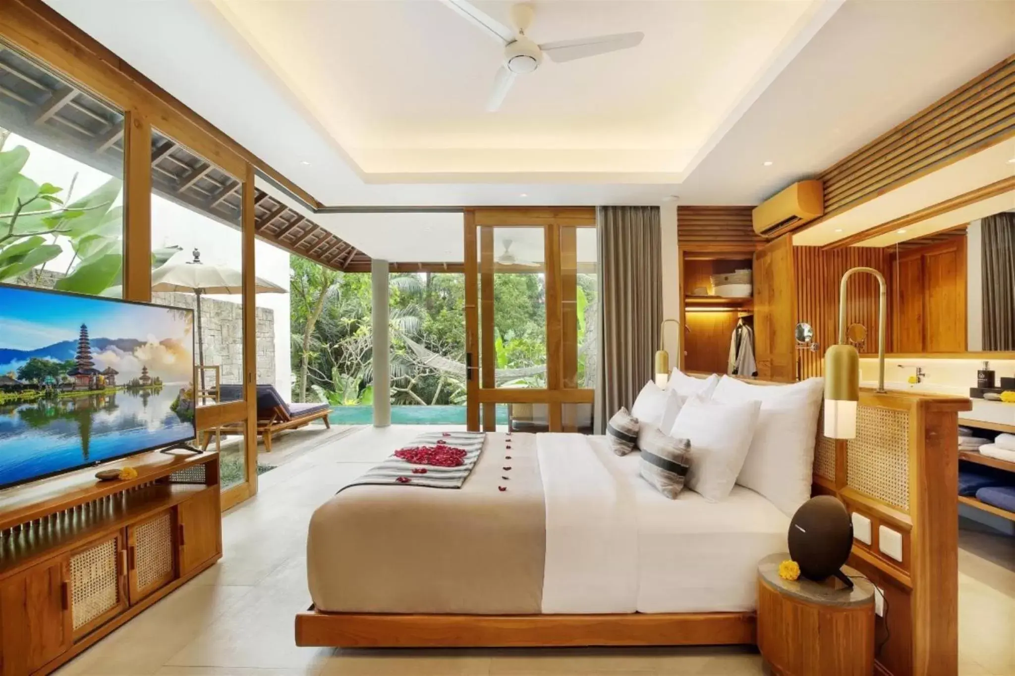 Bed in Kaamala Resort Ubud by Ini Vie Hospitality