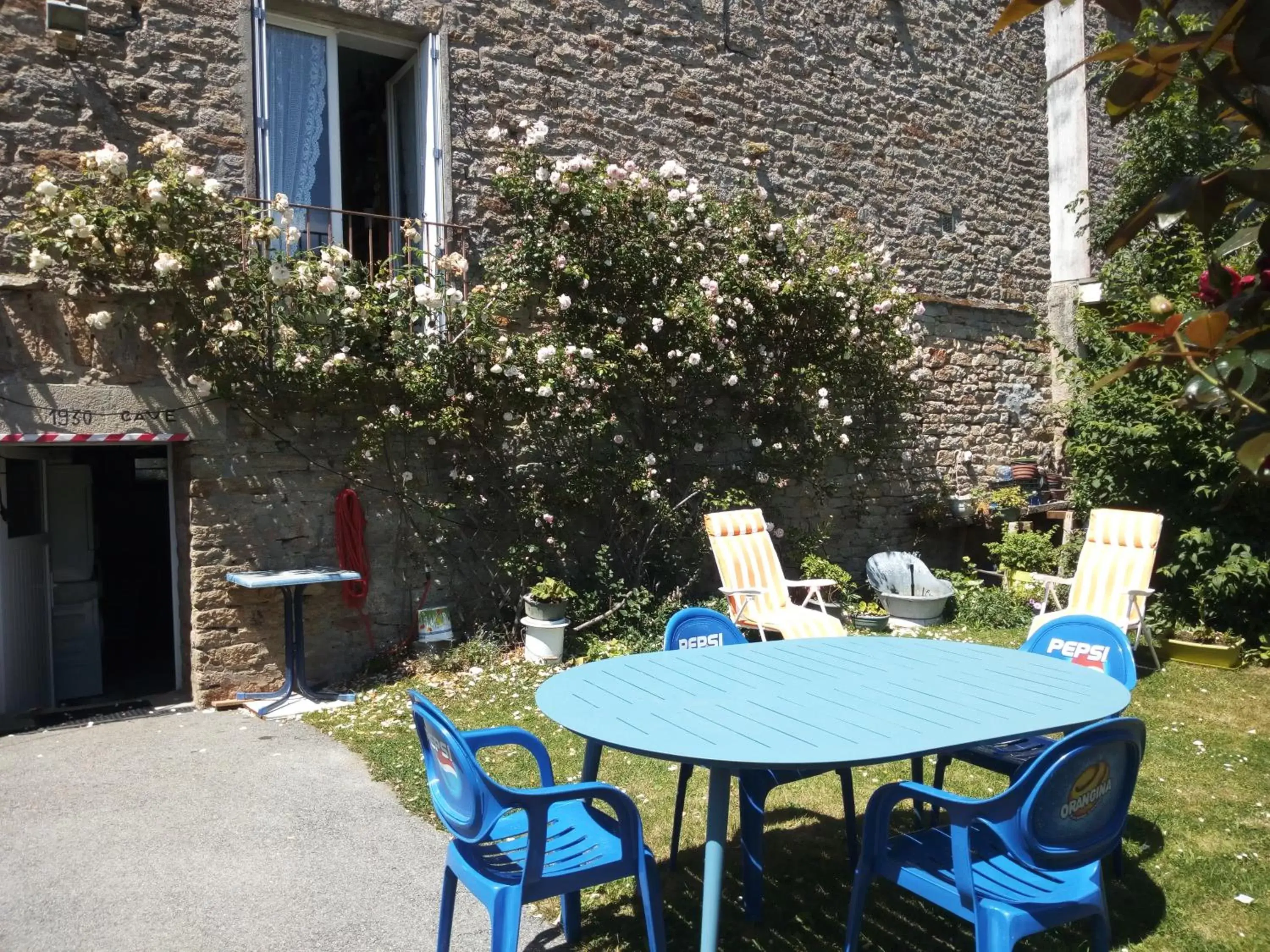 Garden in LES DEUX RIVIERES - Chambres & Table d'Hôtes -