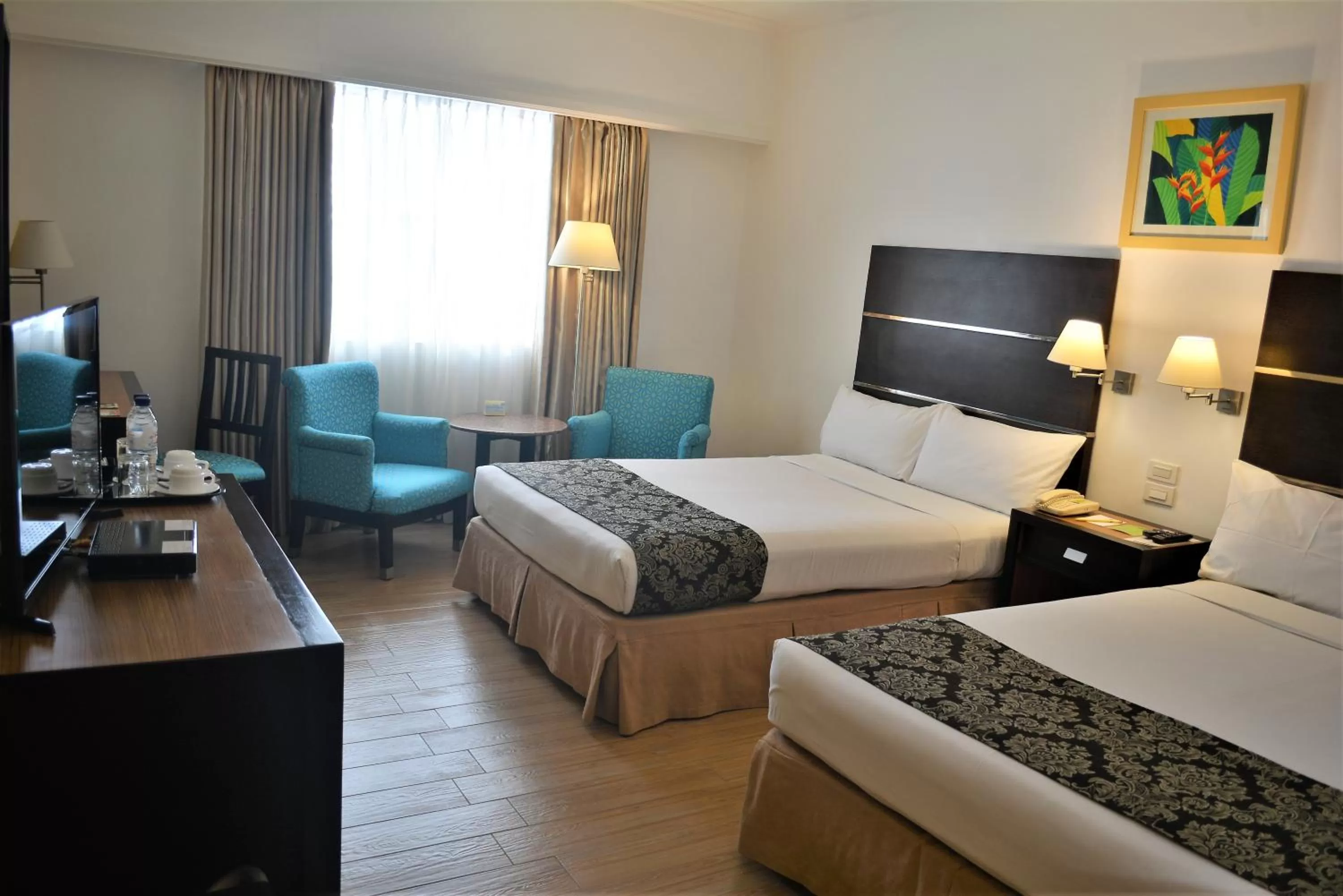 Photo of the whole room, Bed in Days Hotel by Wyndham Iloilo