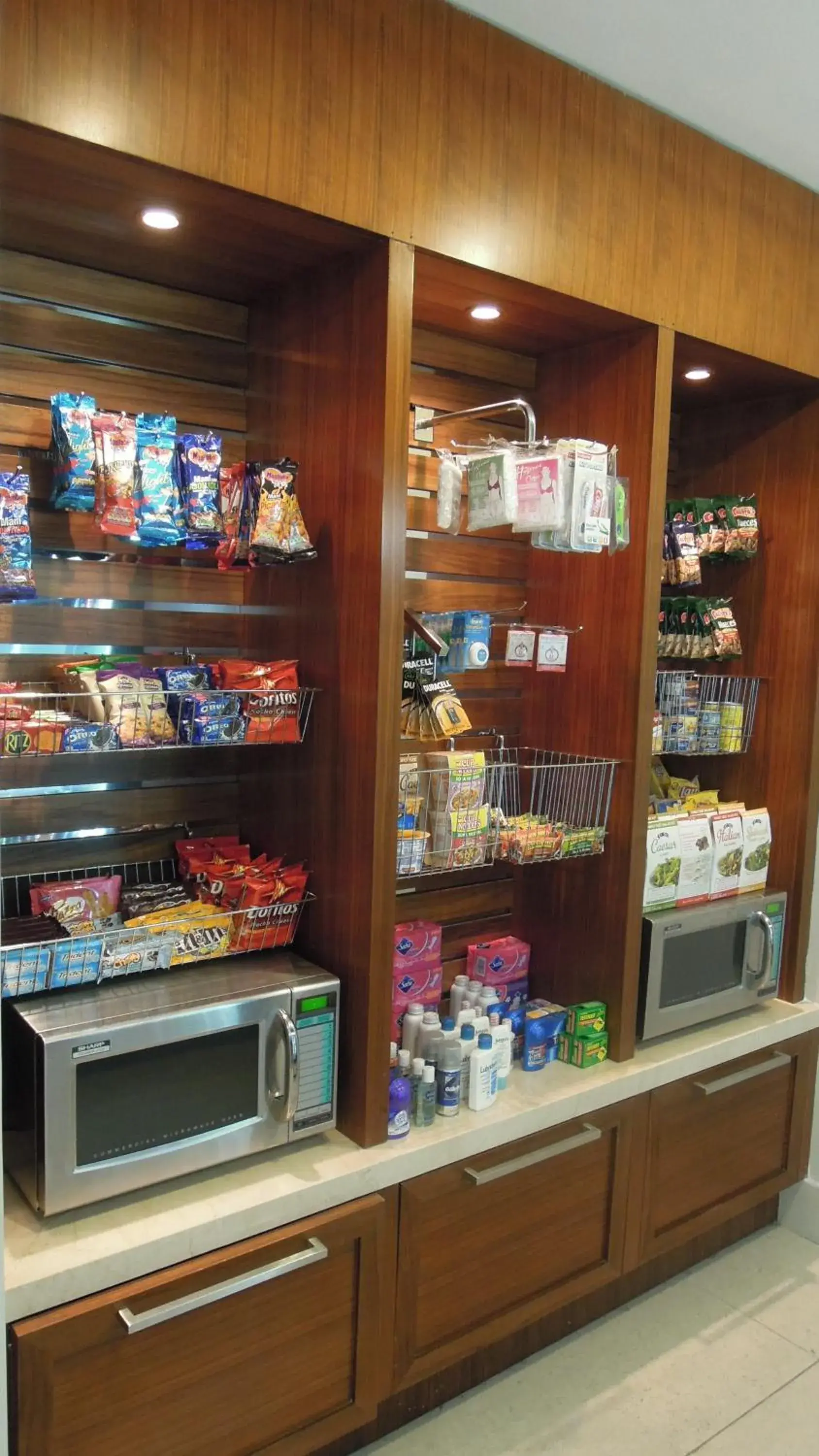 On-site shops, Supermarket/Shops in Hilton Garden Inn Panama