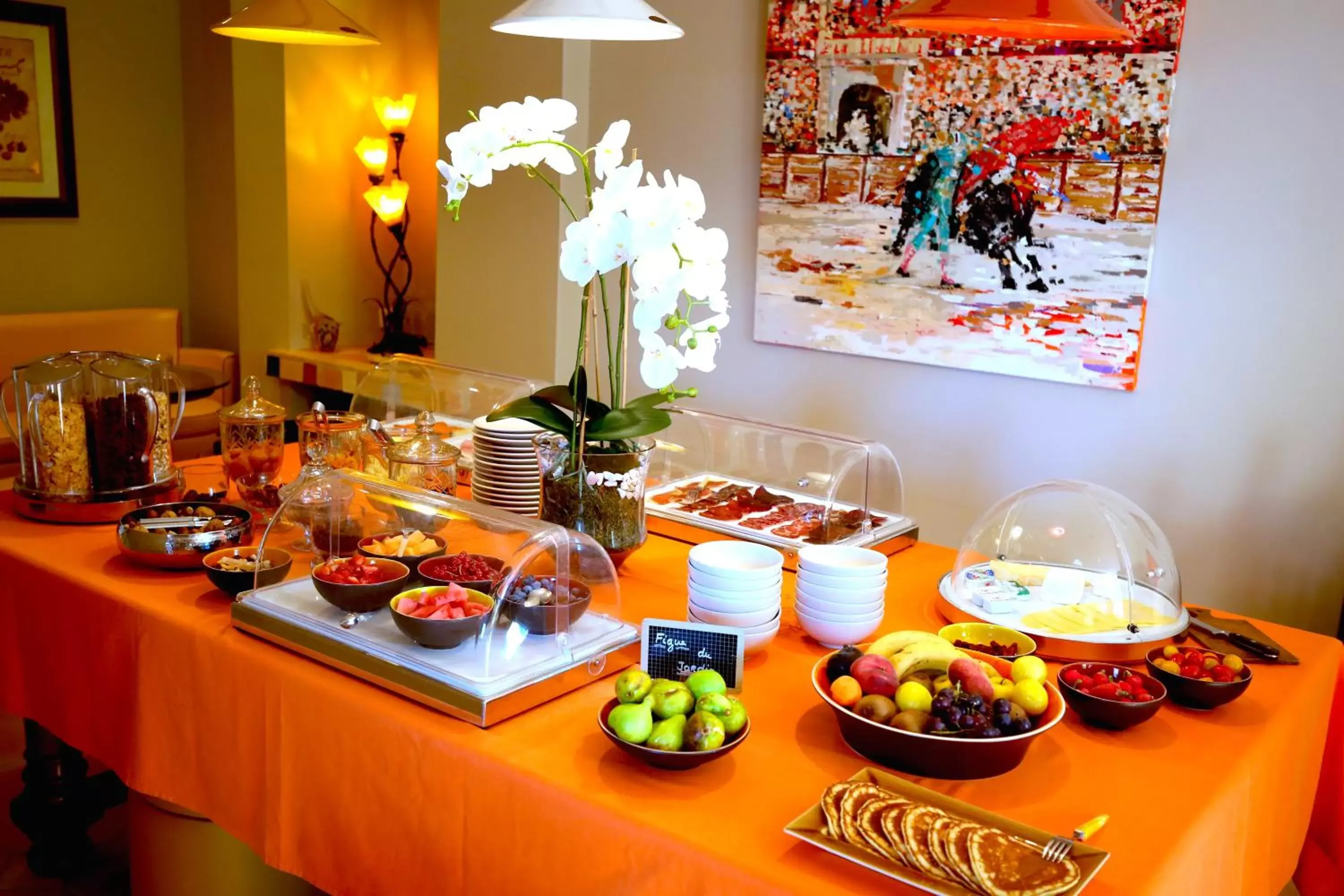 Buffet breakfast in Hotel Royal Bon Repos