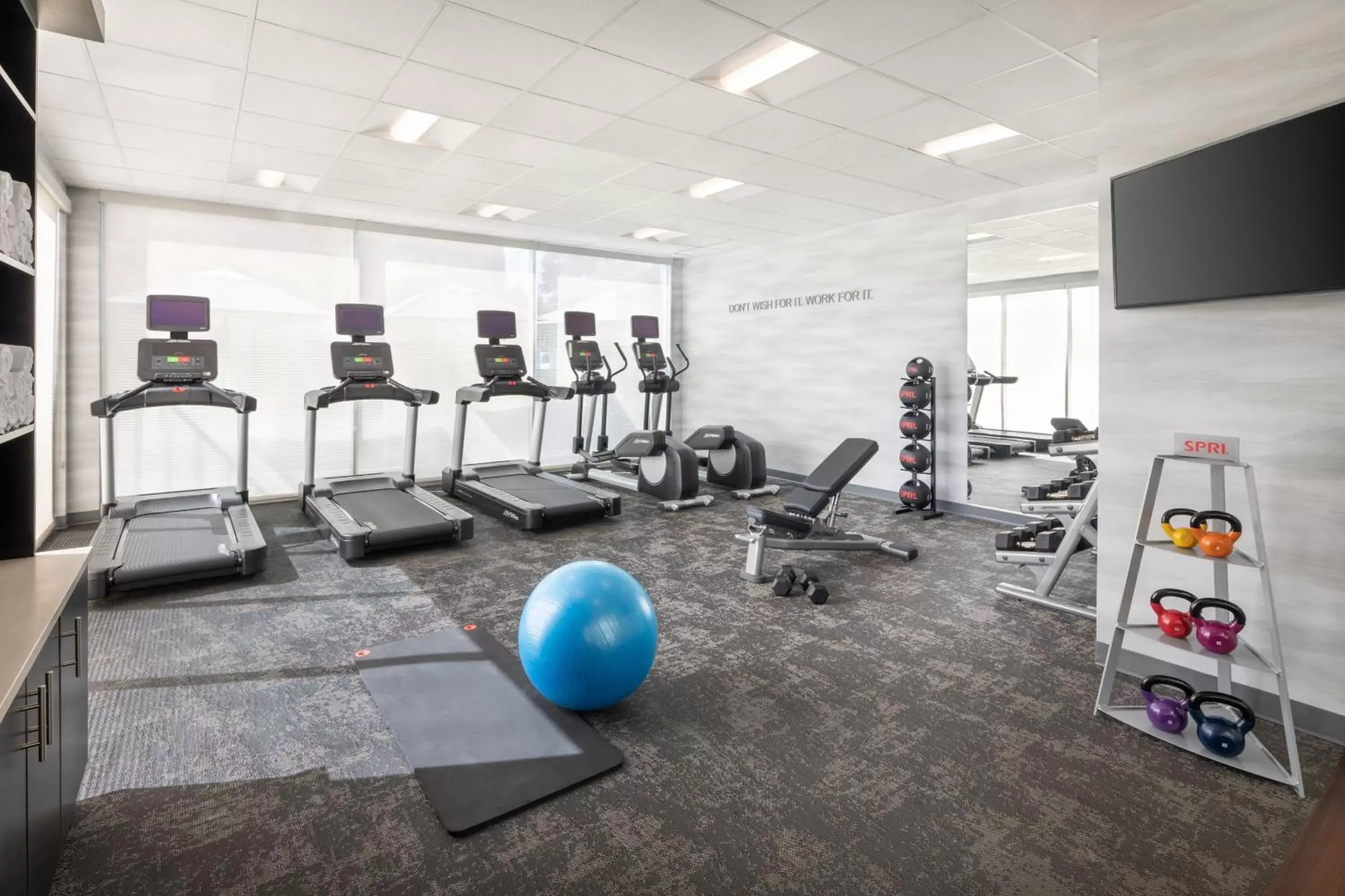 Fitness centre/facilities, Fitness Center/Facilities in Fairfield Inn & Suites by Marriott Fresno North/Shaw Avenue