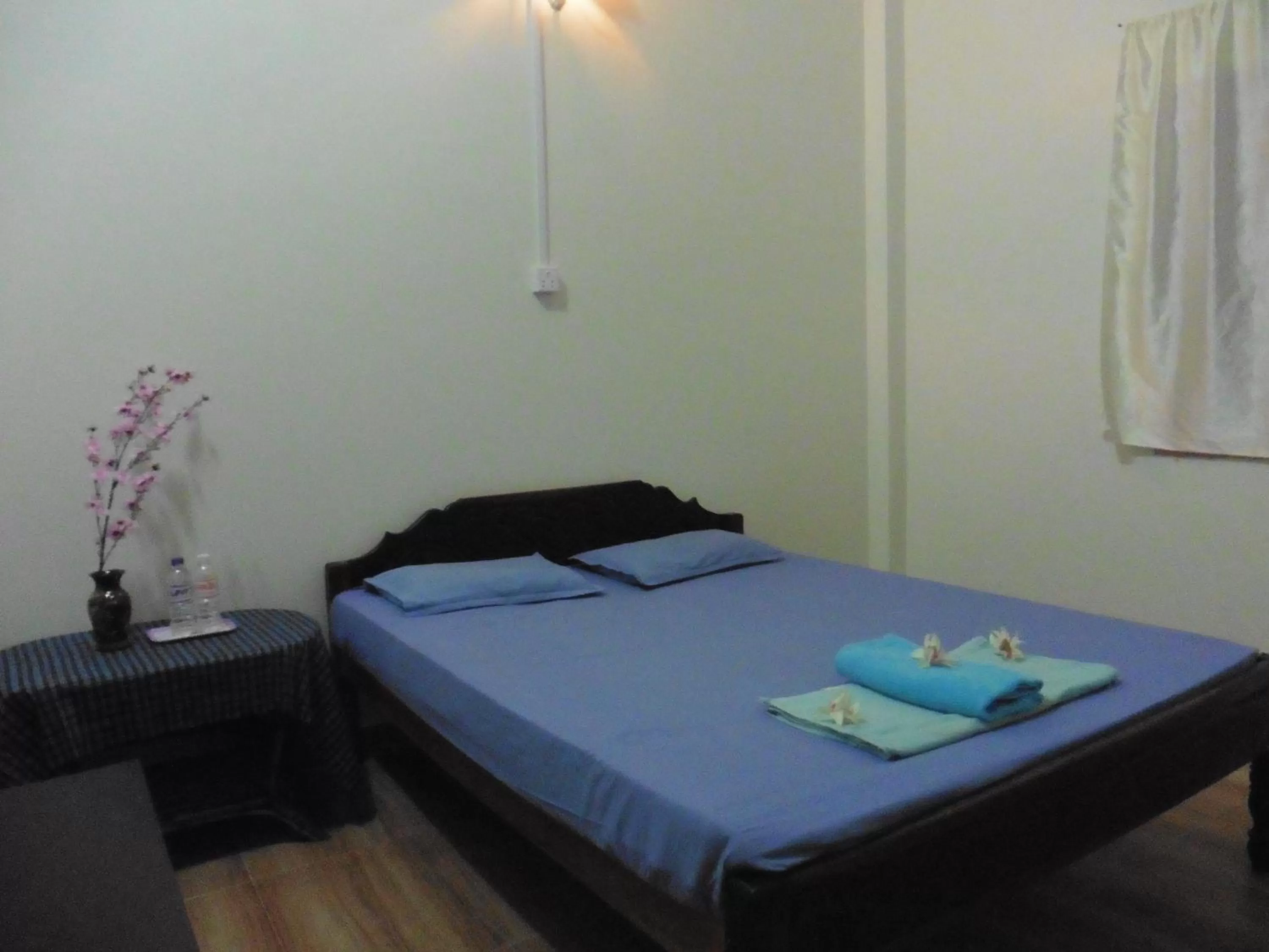 Property building, Bed in SunRise Villa