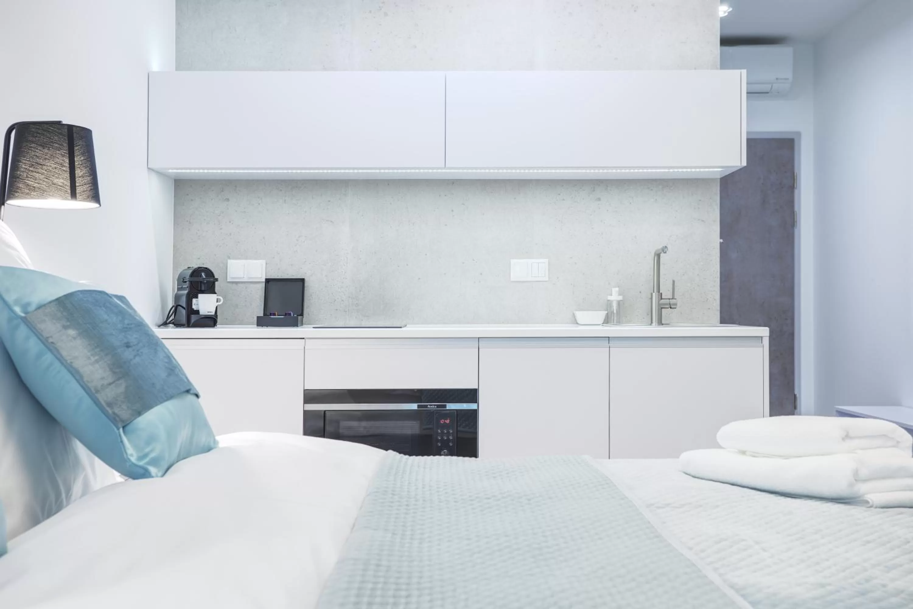 Coffee/tea facilities, Bed in RAJSKA 3 by PI Apartments