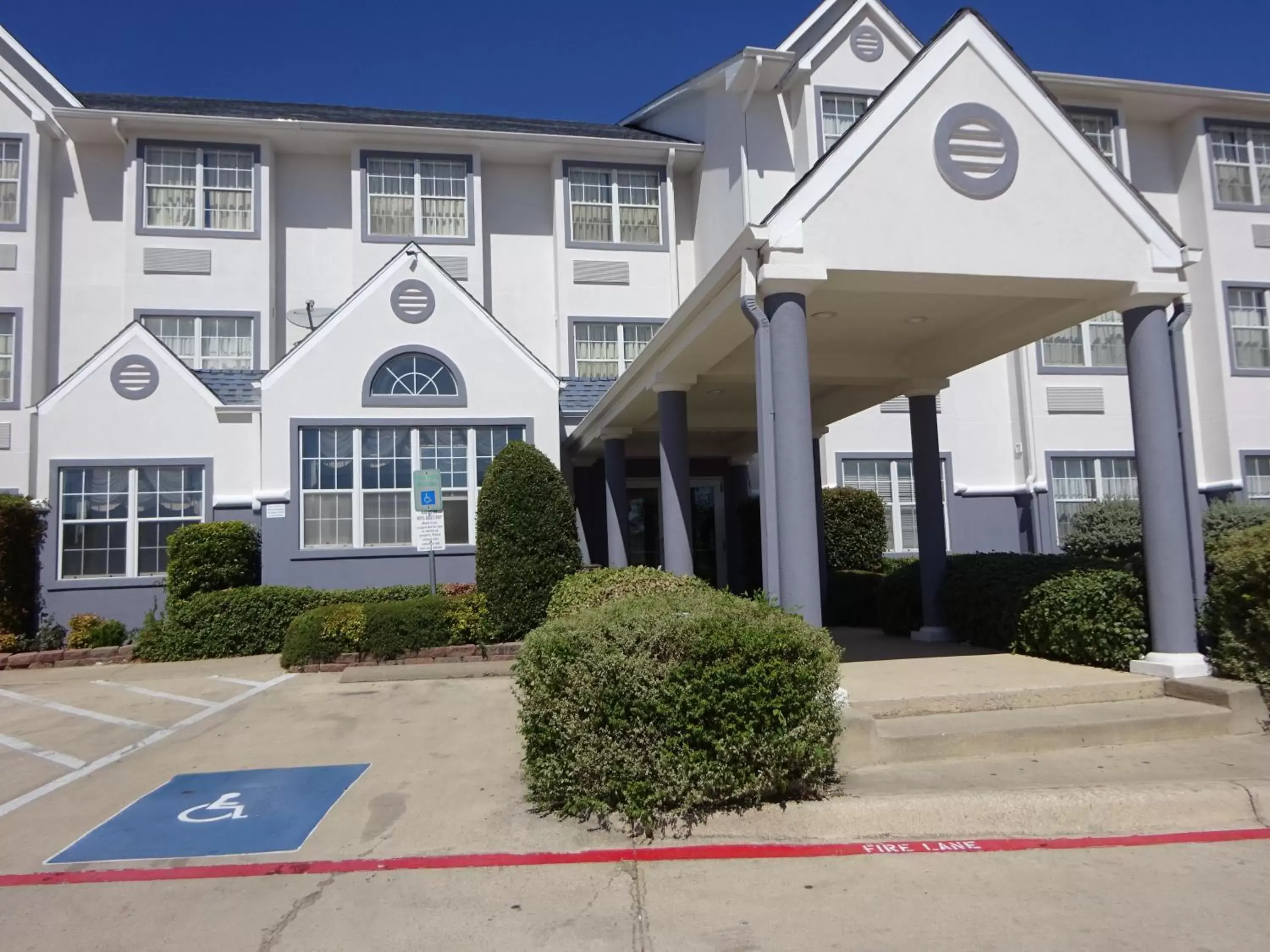 Property Building in Motel 6-Fort Worth, TX - Burleson