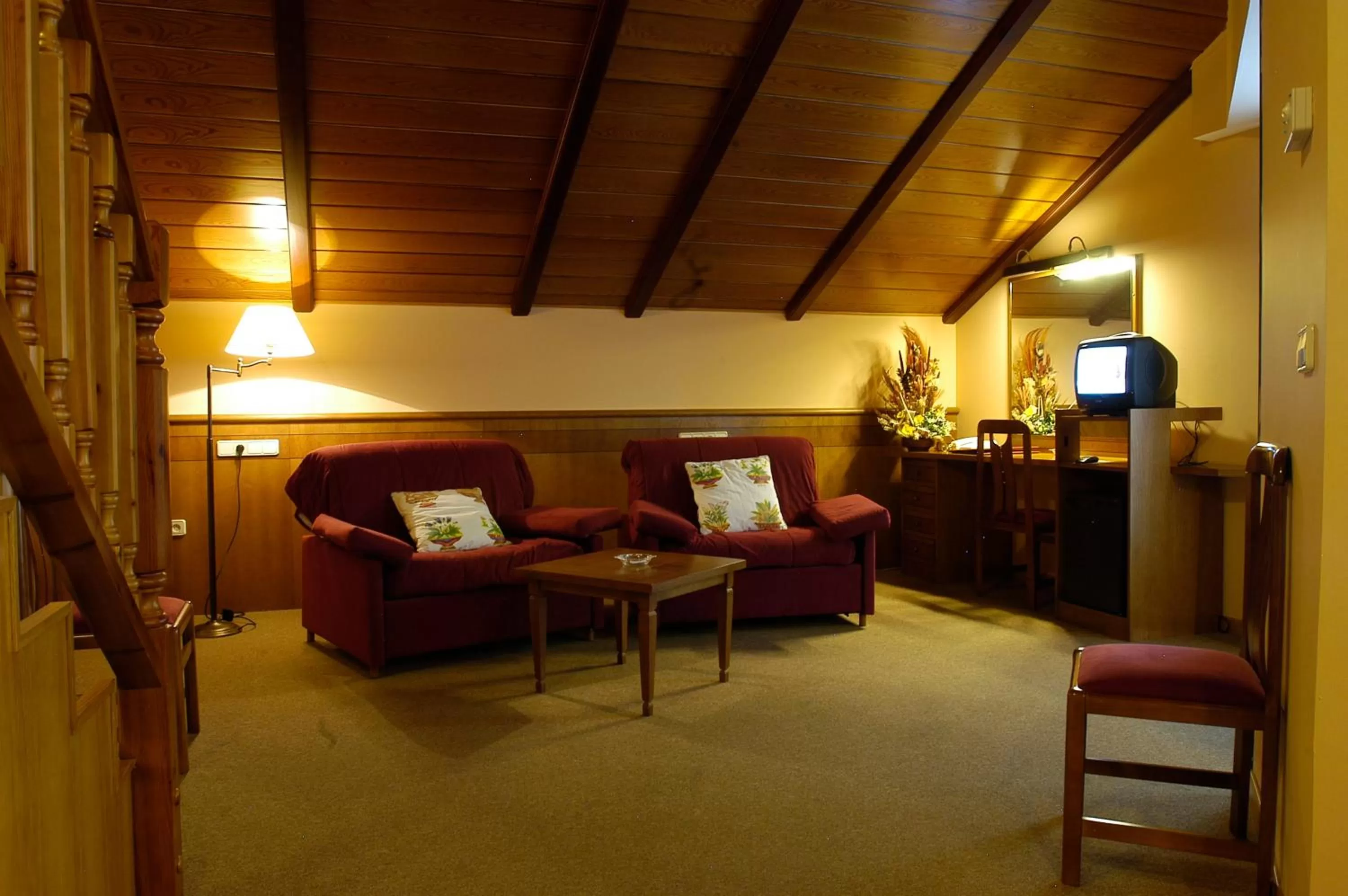 Seating area in SOMMOS Hotel Benasque Spa