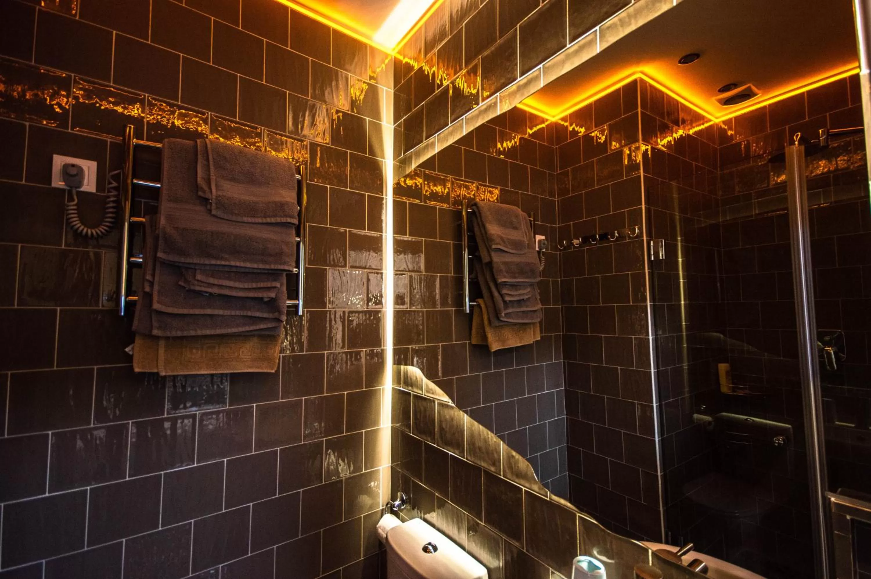 Toilet in Kyiv Panorama Apartments near Gulliver