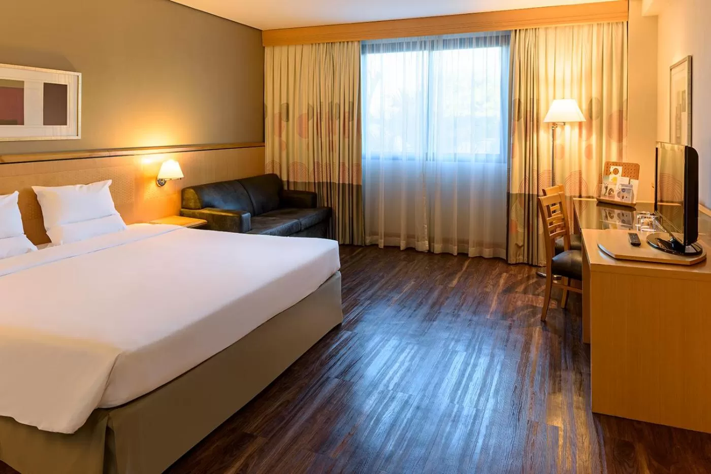 Photo of the whole room, Bed in Novotel Sao Paulo Center Norte