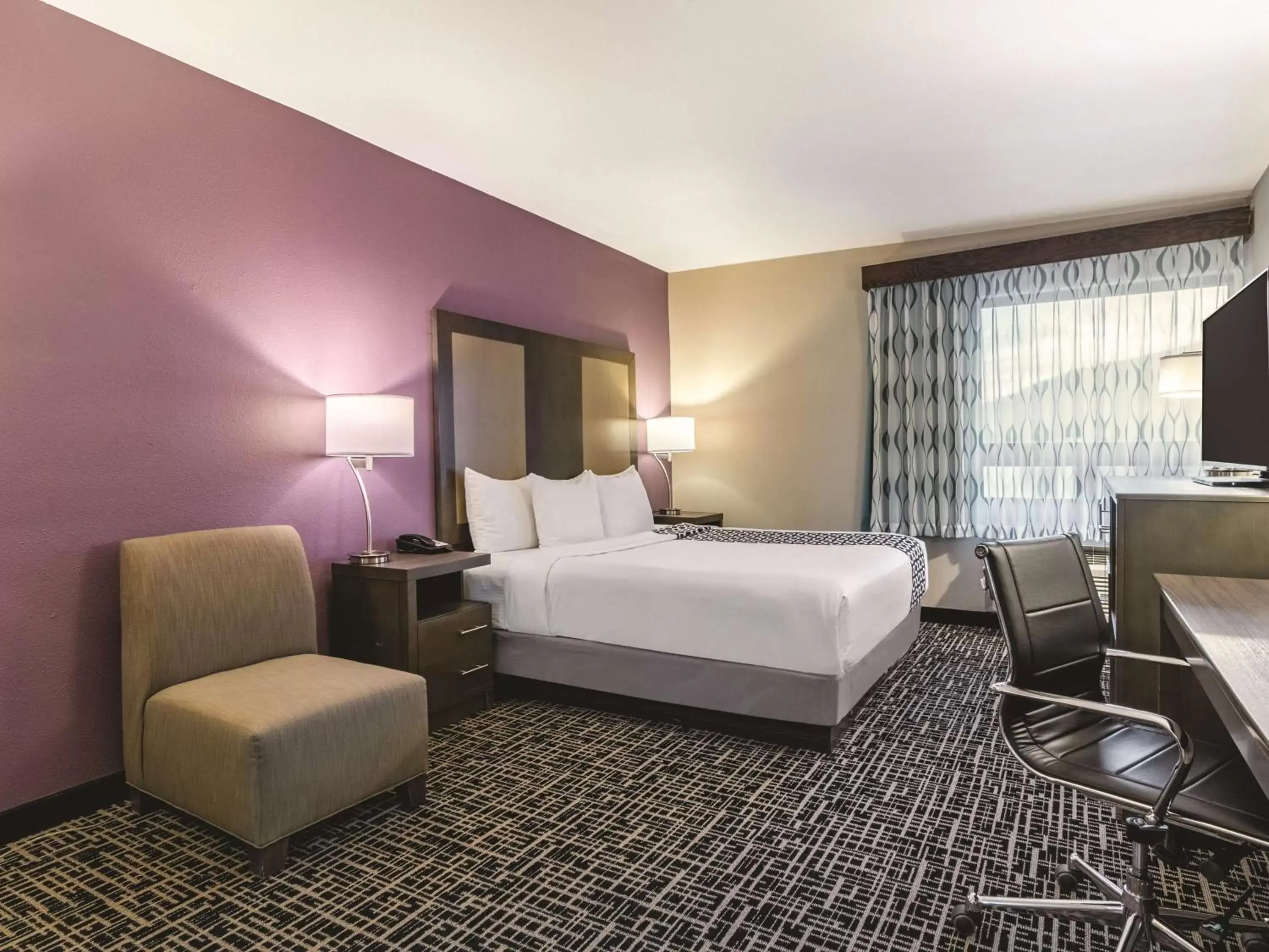 King Room - Disability Access in La Quinta by Wyndham Glenwood Springs