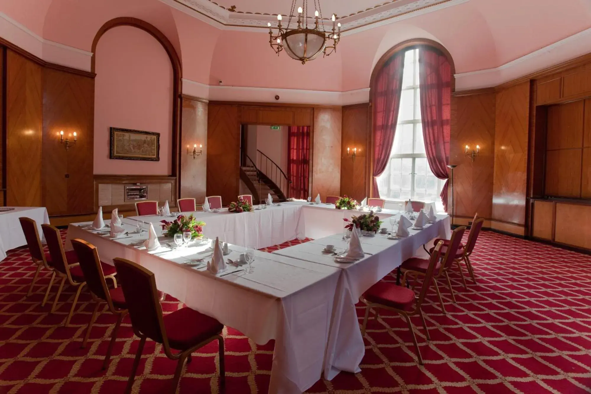 Business facilities in Adelphi Hotel