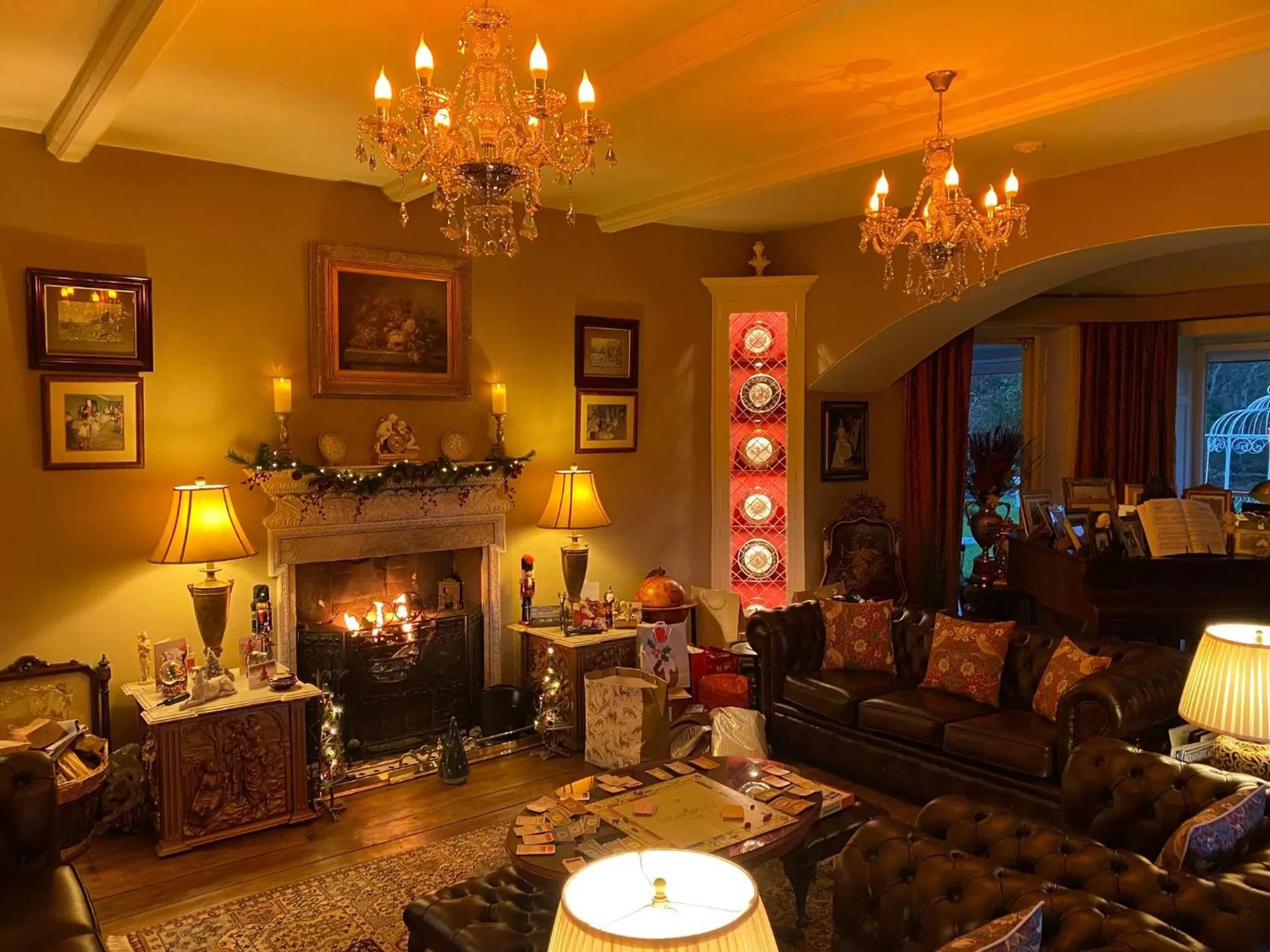 Communal lounge/ TV room in Plas Tan-Yr-Allt Historic Country House B&B