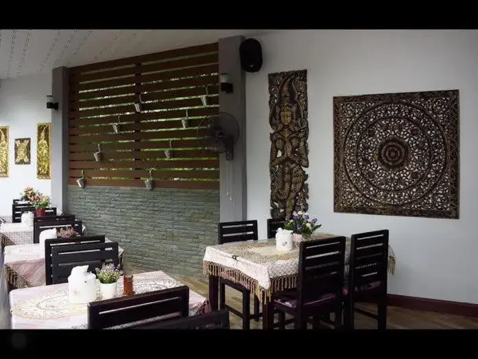 Restaurant/Places to Eat in Pleai Ta Lea Resort