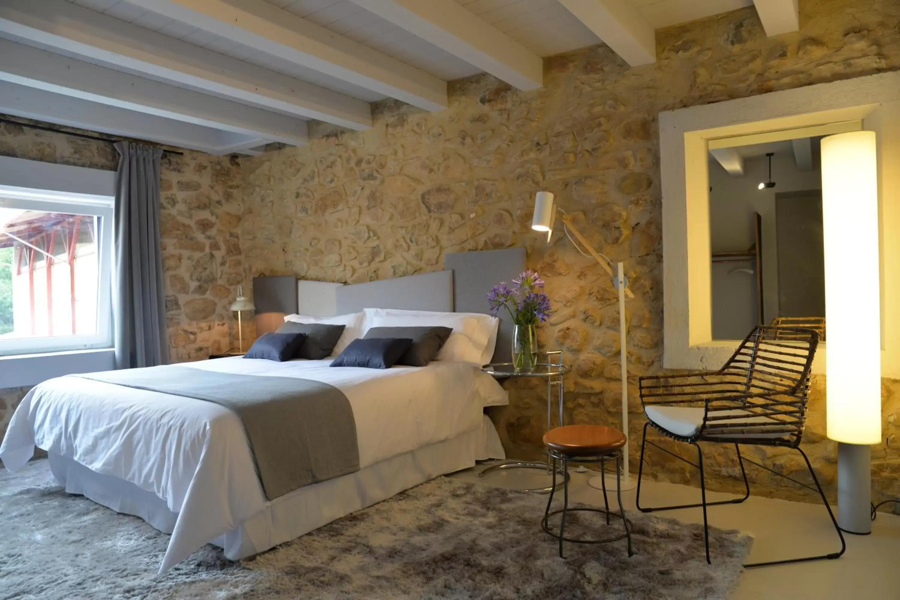 Photo of the whole room, Bed in Hotel Garaiko Landetxea