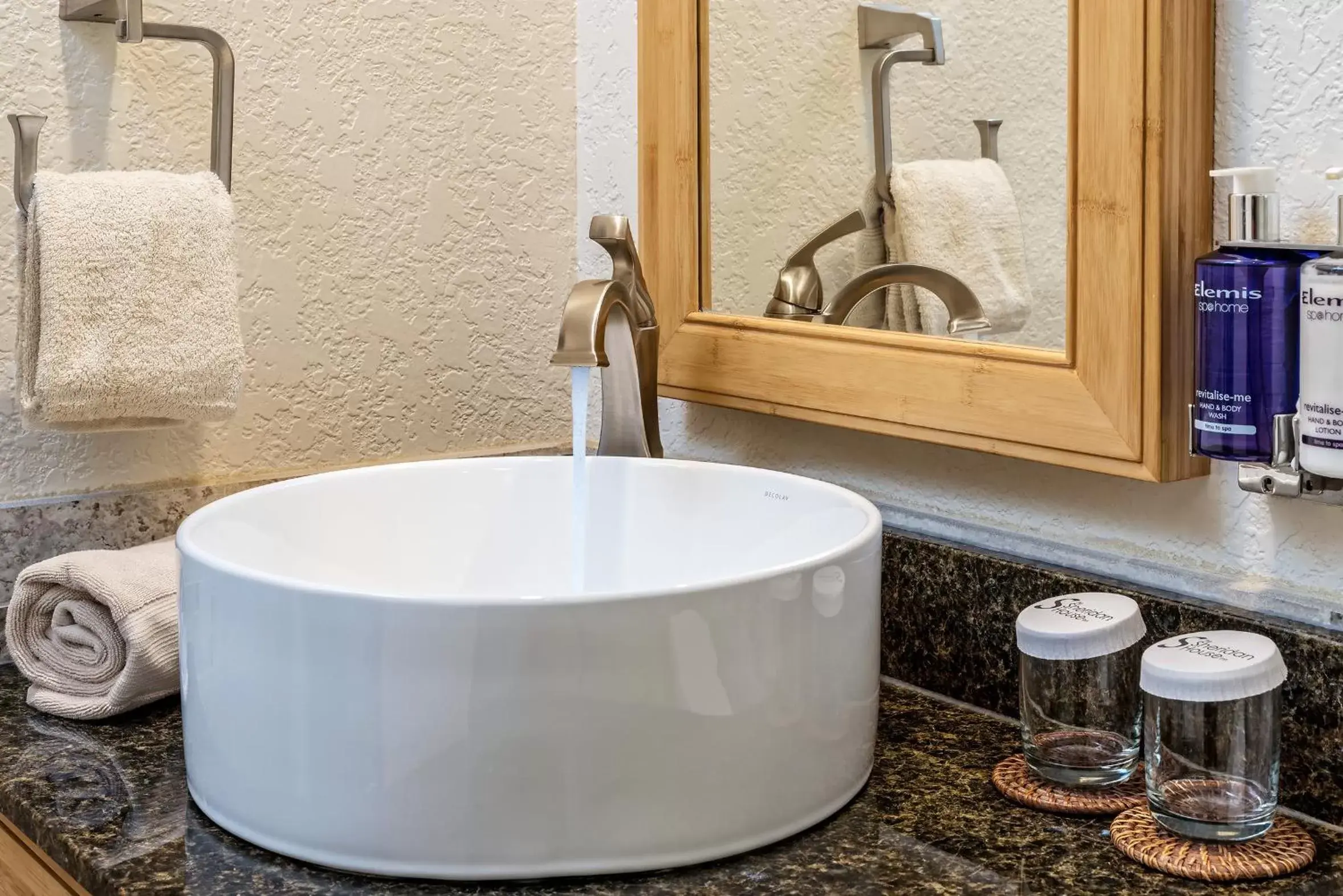 Bathroom in Sheridan House Inn- Adult Only Accommodation