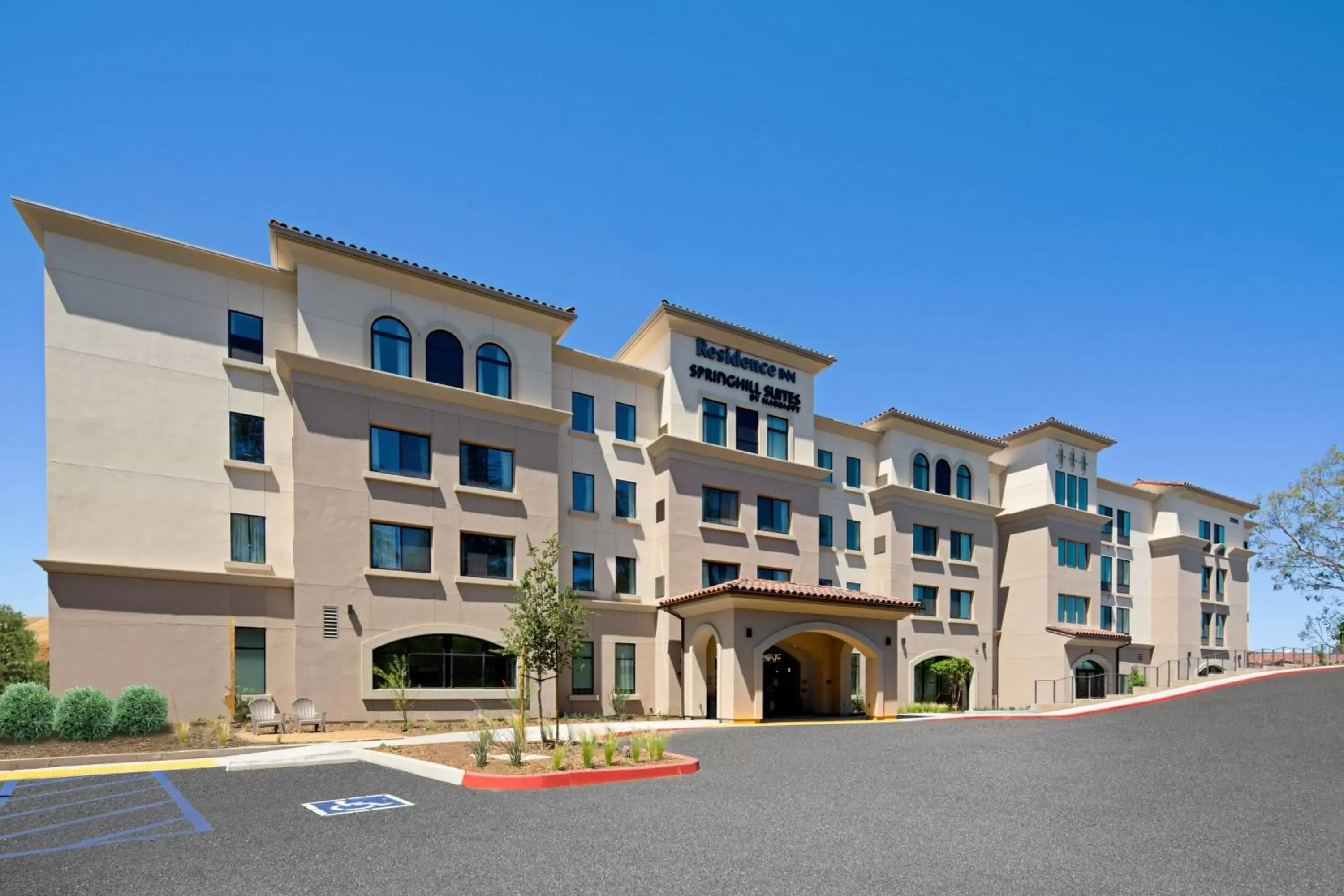 Property Building in Residence Inn by Marriott Valencia