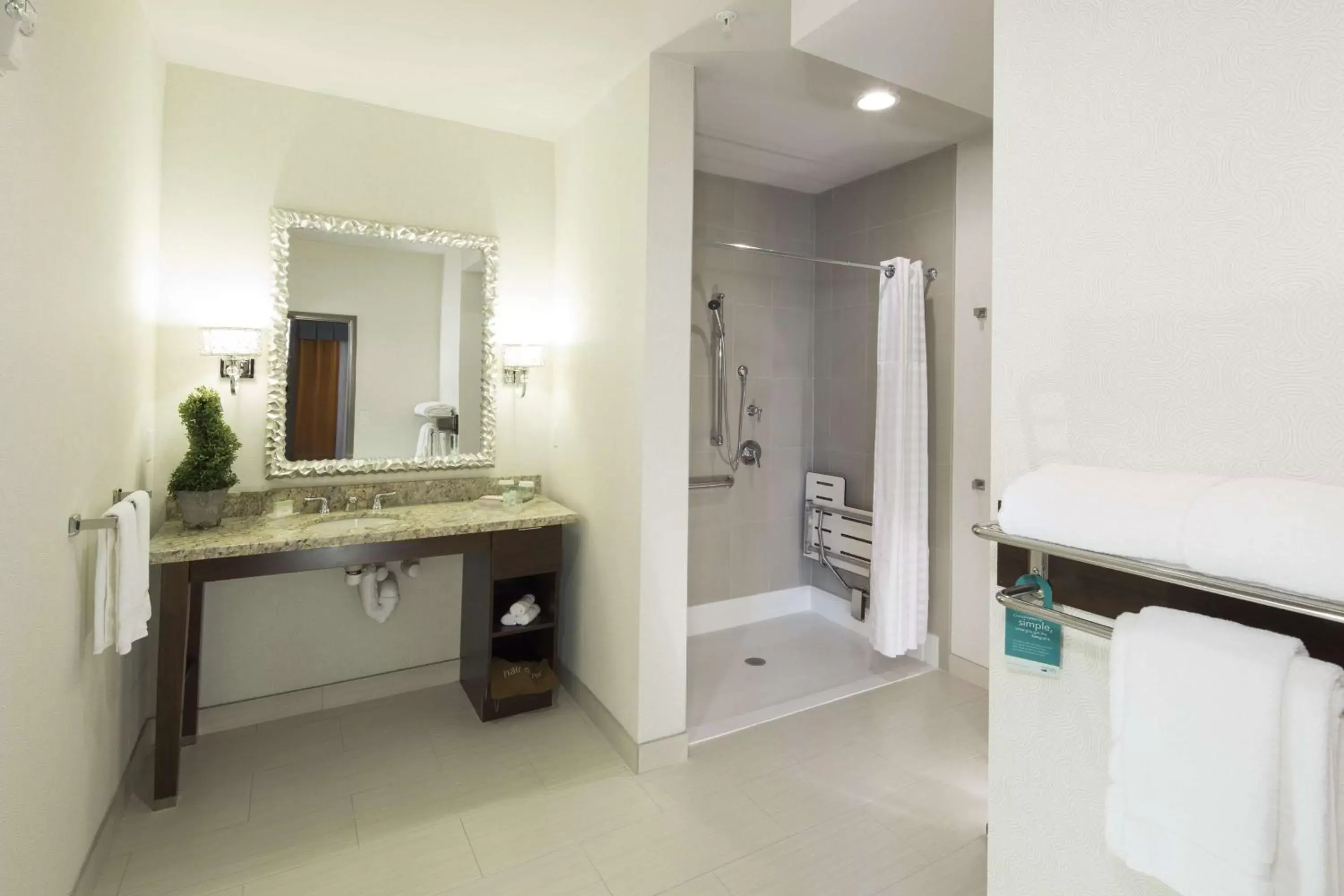 Bathroom in Homewood Suites by Hilton Seattle/Lynnwood