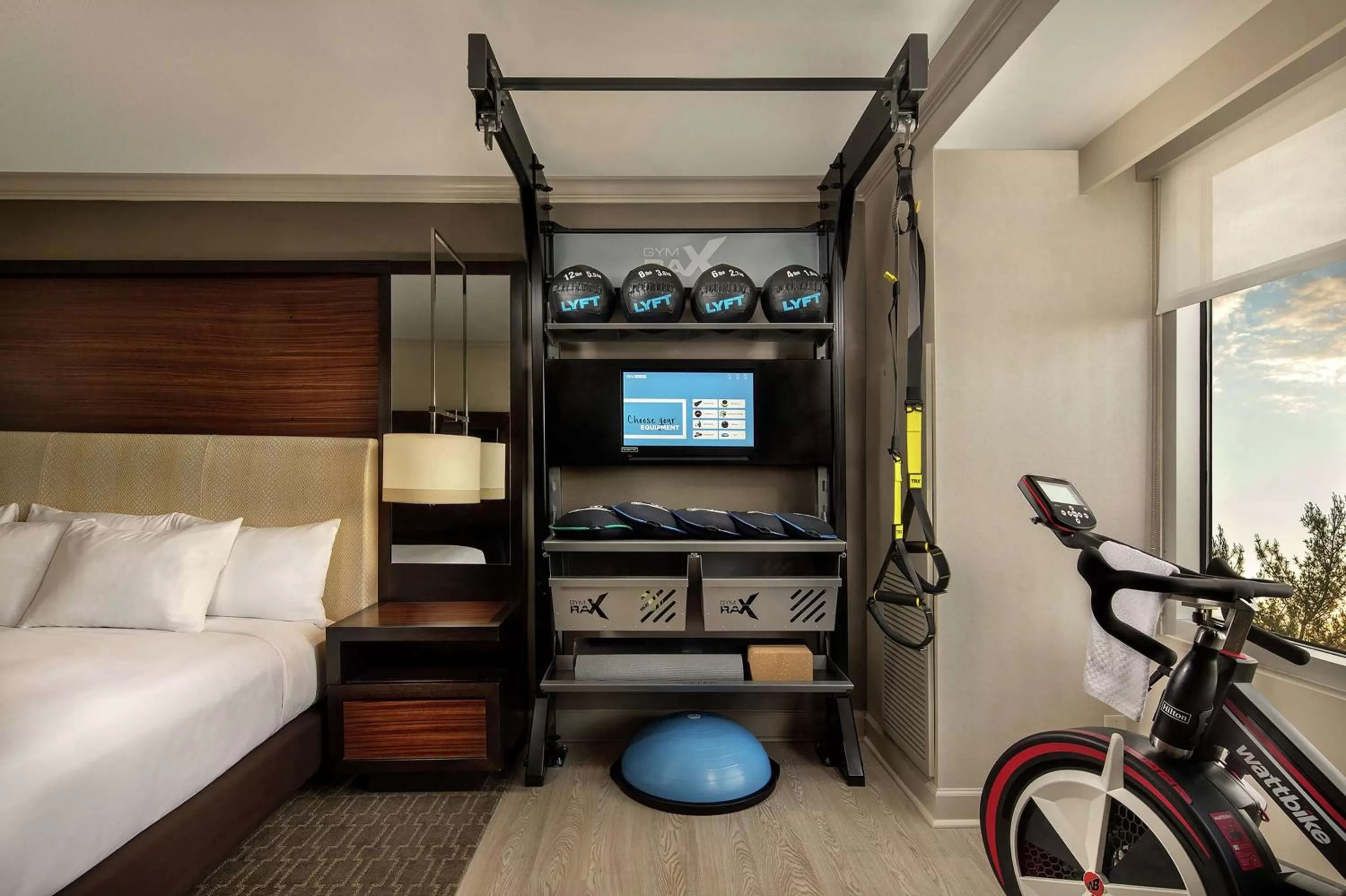 Bed in Hilton Shanghai Hongqiao