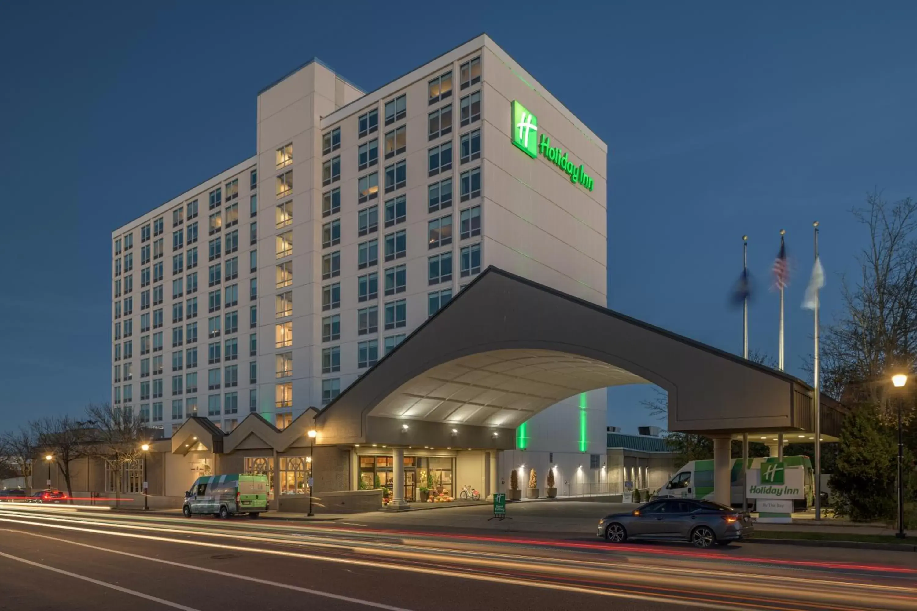 Property Building in Holiday Inn Portland-By the Bay, an IHG Hotel
