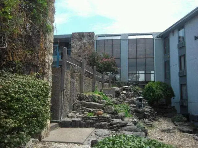 Facade/entrance, Property Building in Quail's Nest Inn & Suites