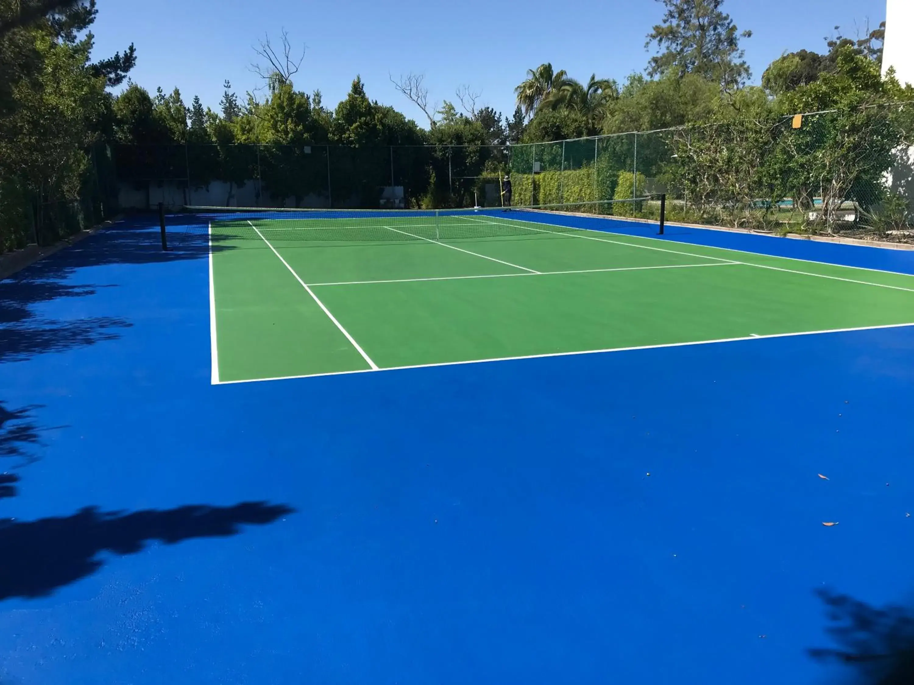 Tennis court, Tennis/Squash in Vine Guesthouse