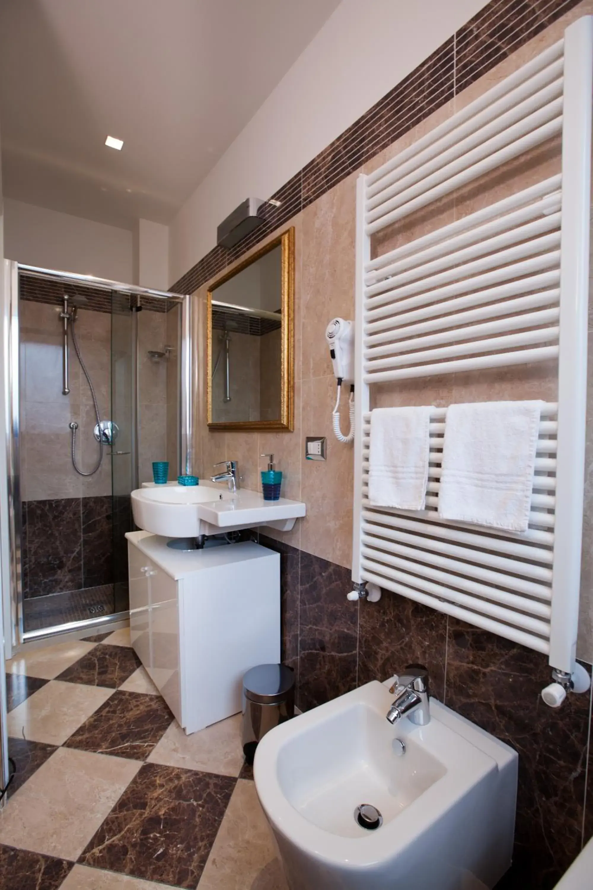 Shower, Bathroom in Hotel Residence Villa Del Mare