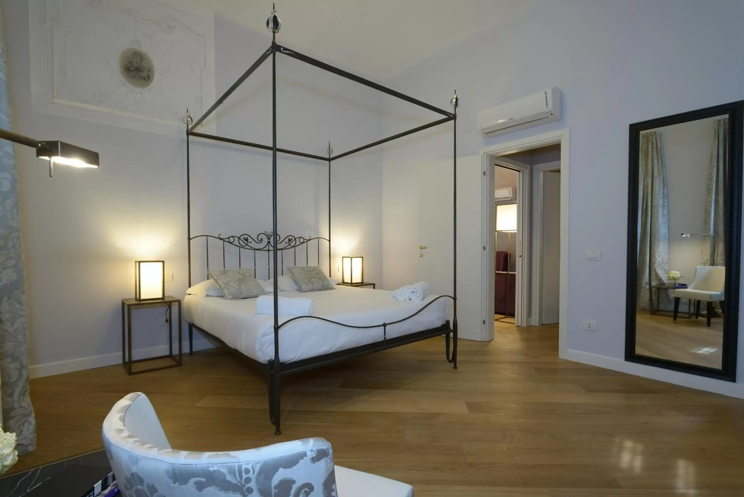 Bedroom, Bed in Residence La Fenice