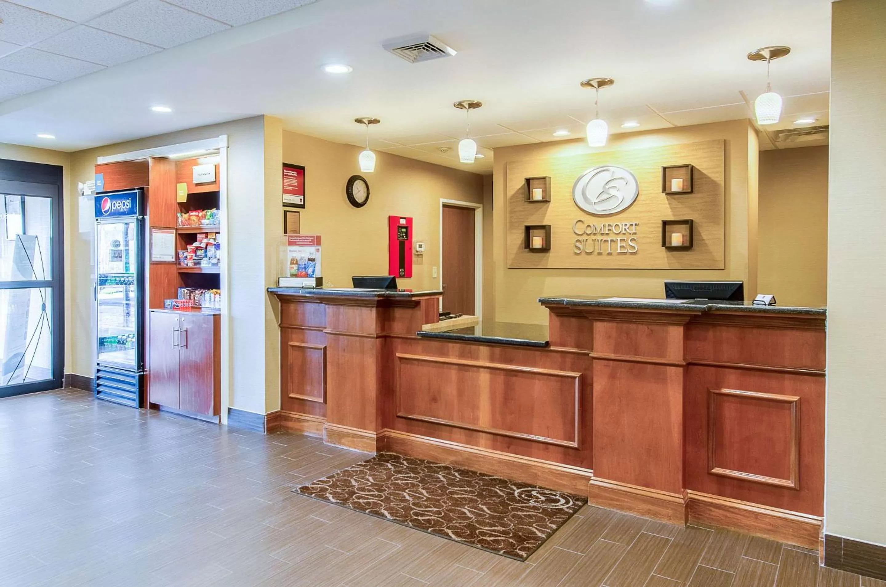 Lobby or reception in Comfort Suites Wytheville near Conference Center