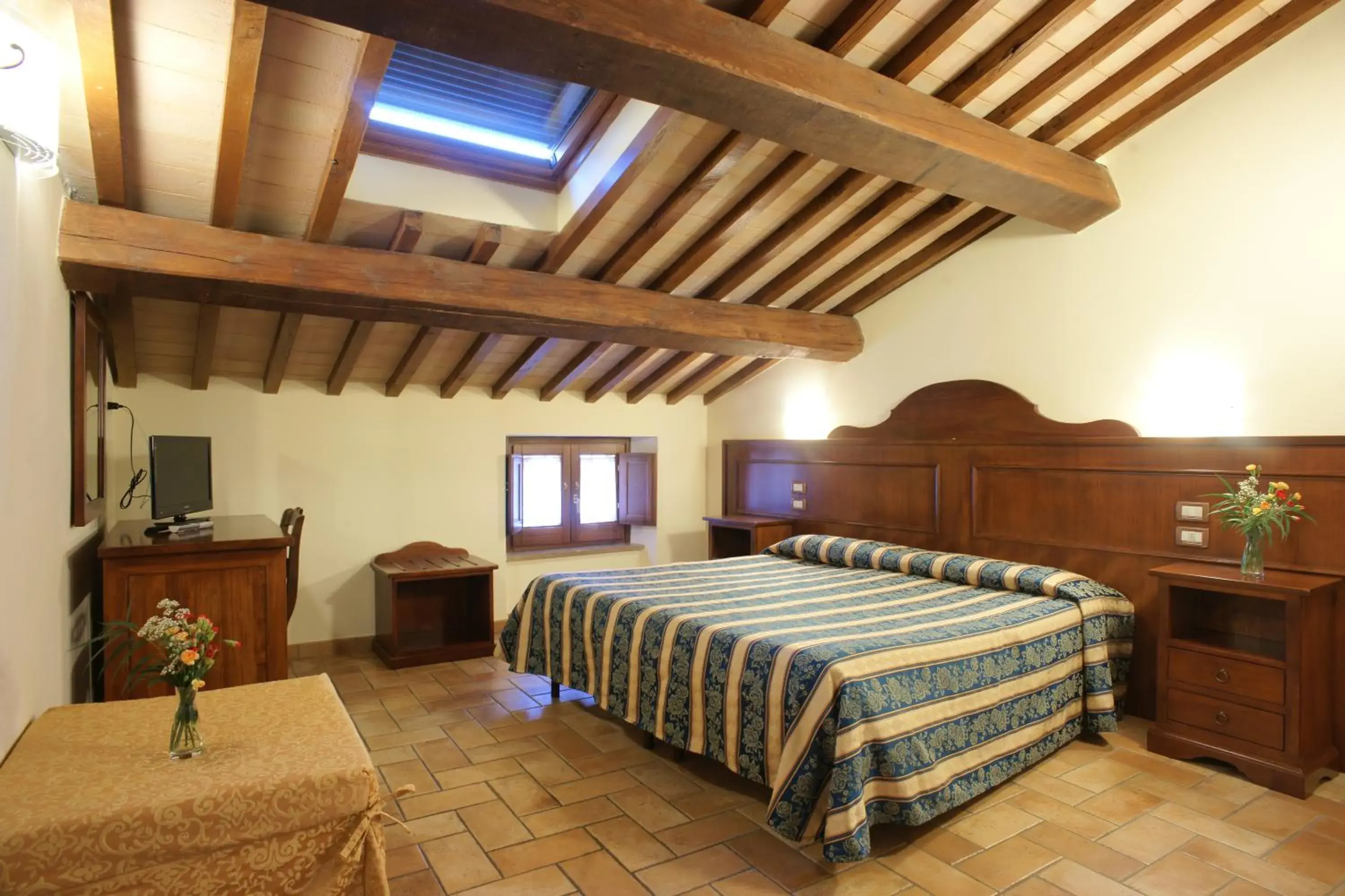Bed in Albergo La Rocca