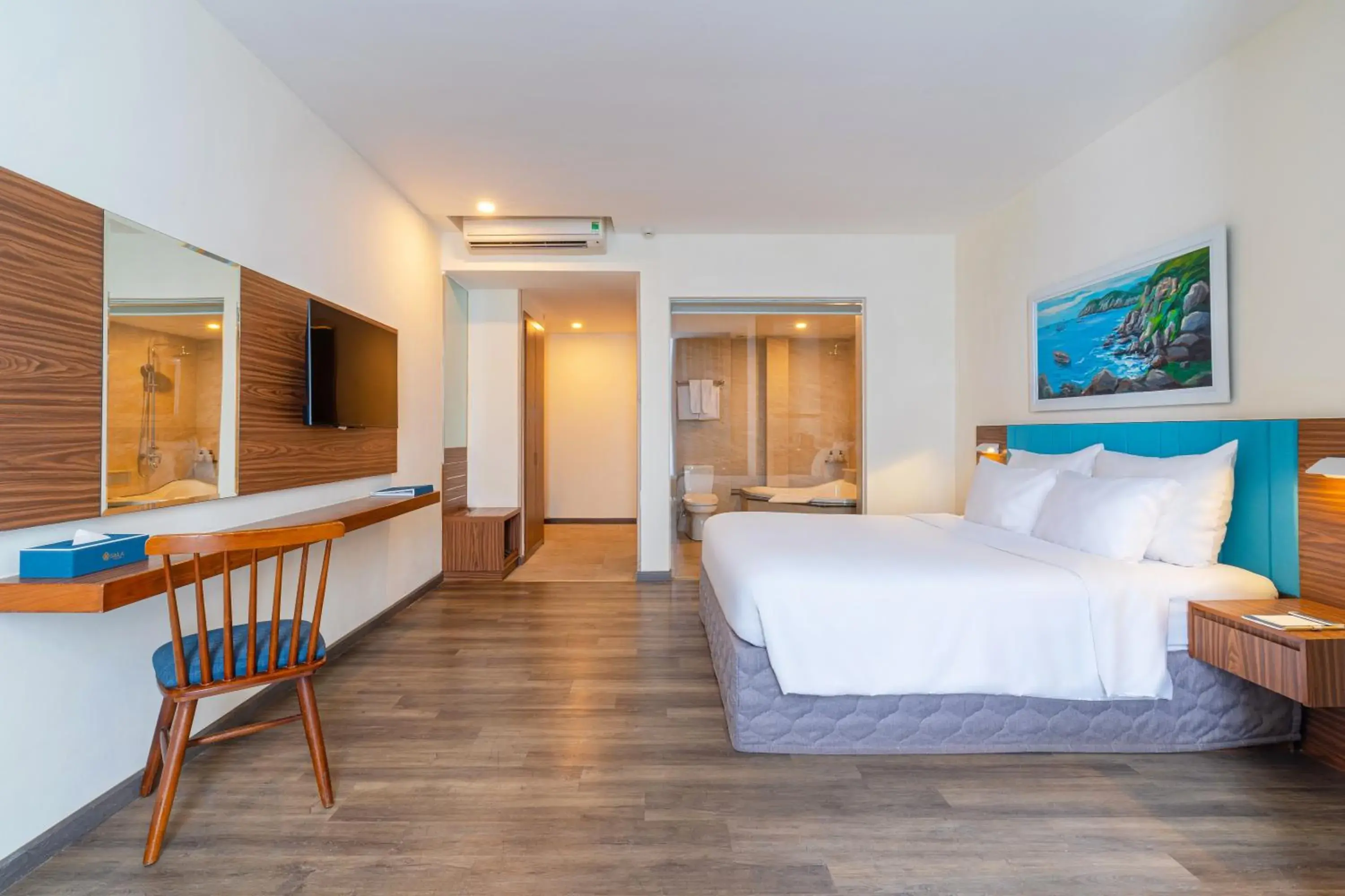 Bed in Sala Tuy Hoa Beach Hotel