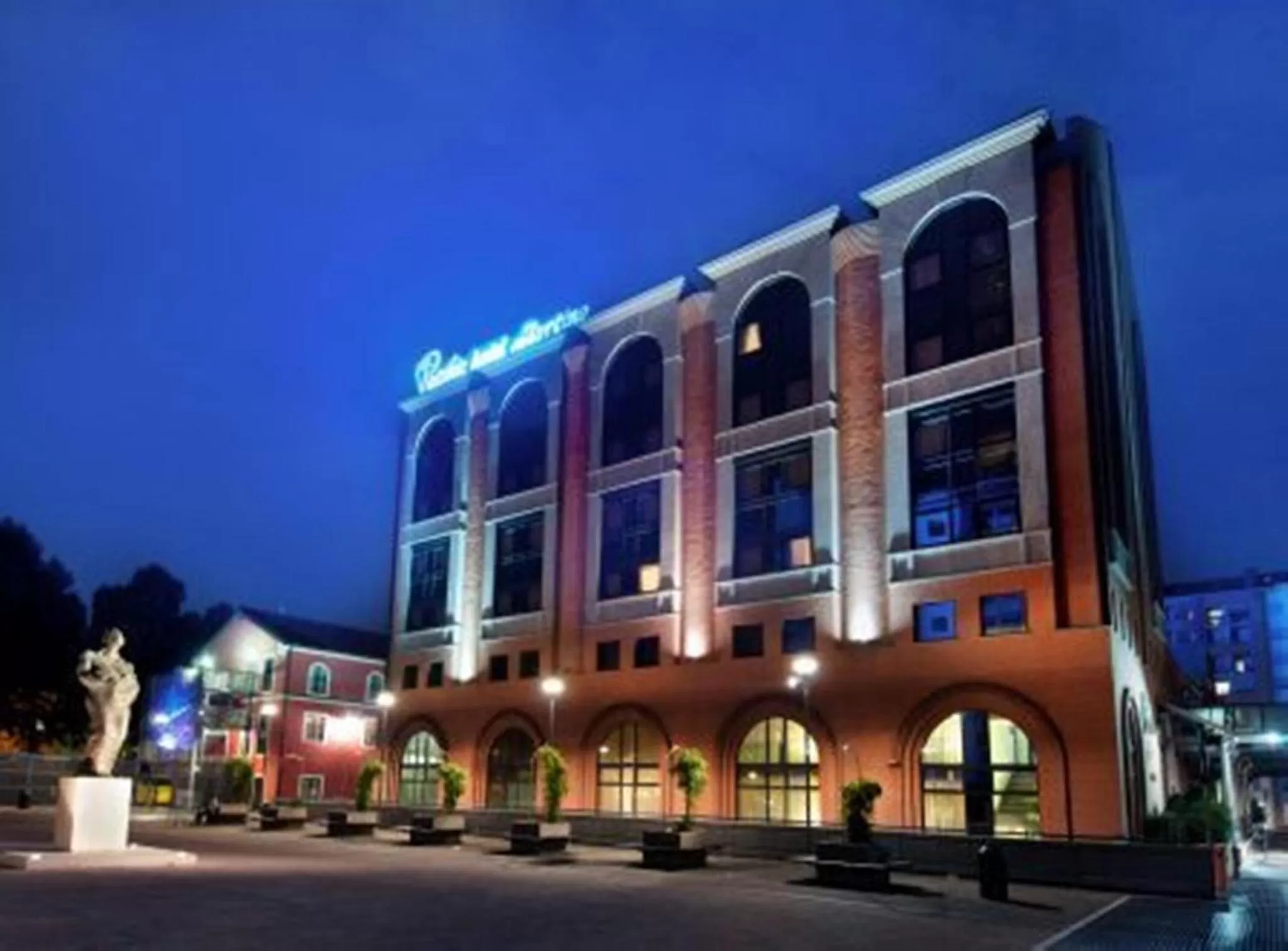Facade/entrance in Pacific Hotel Fortino