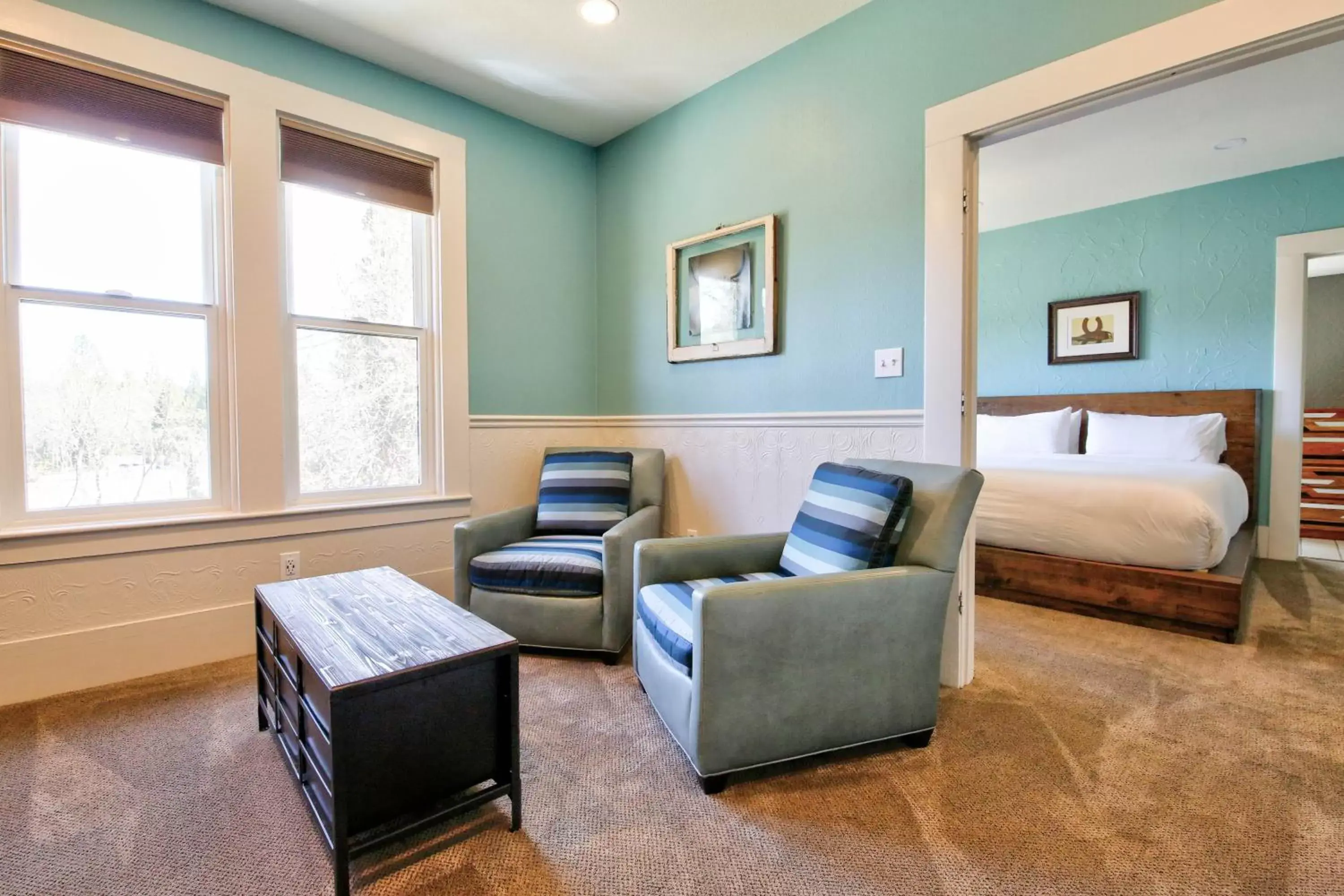 Living room, Seating Area in The Groveland Hotel