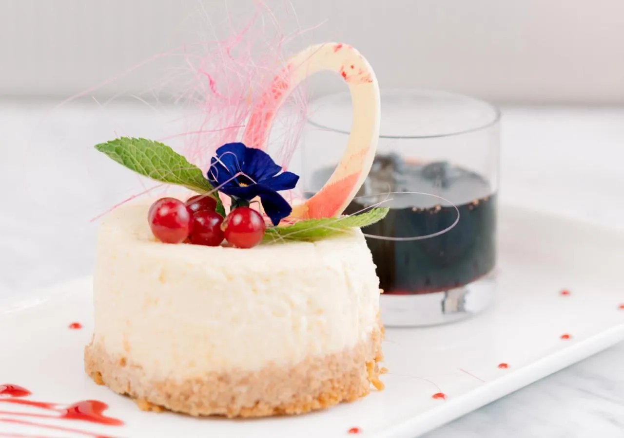 Restaurant/places to eat in Teleferic Grand Hotel