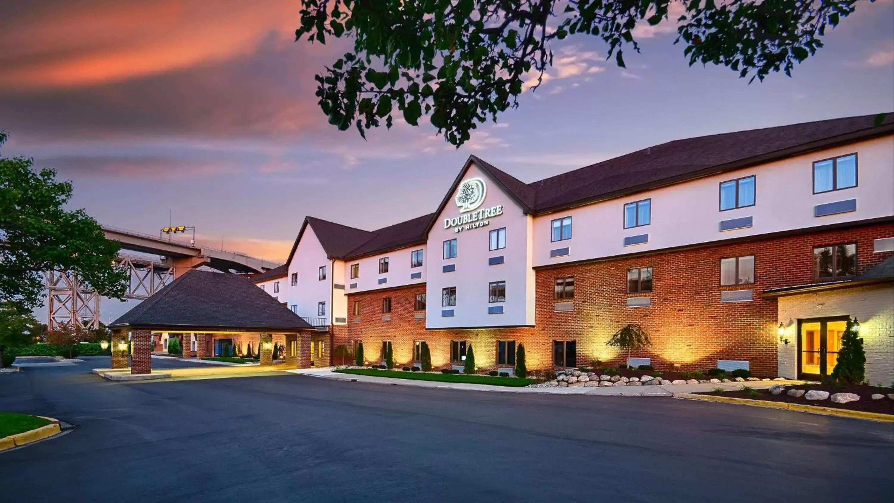 Property Building in DoubleTree by Hilton Port Huron
