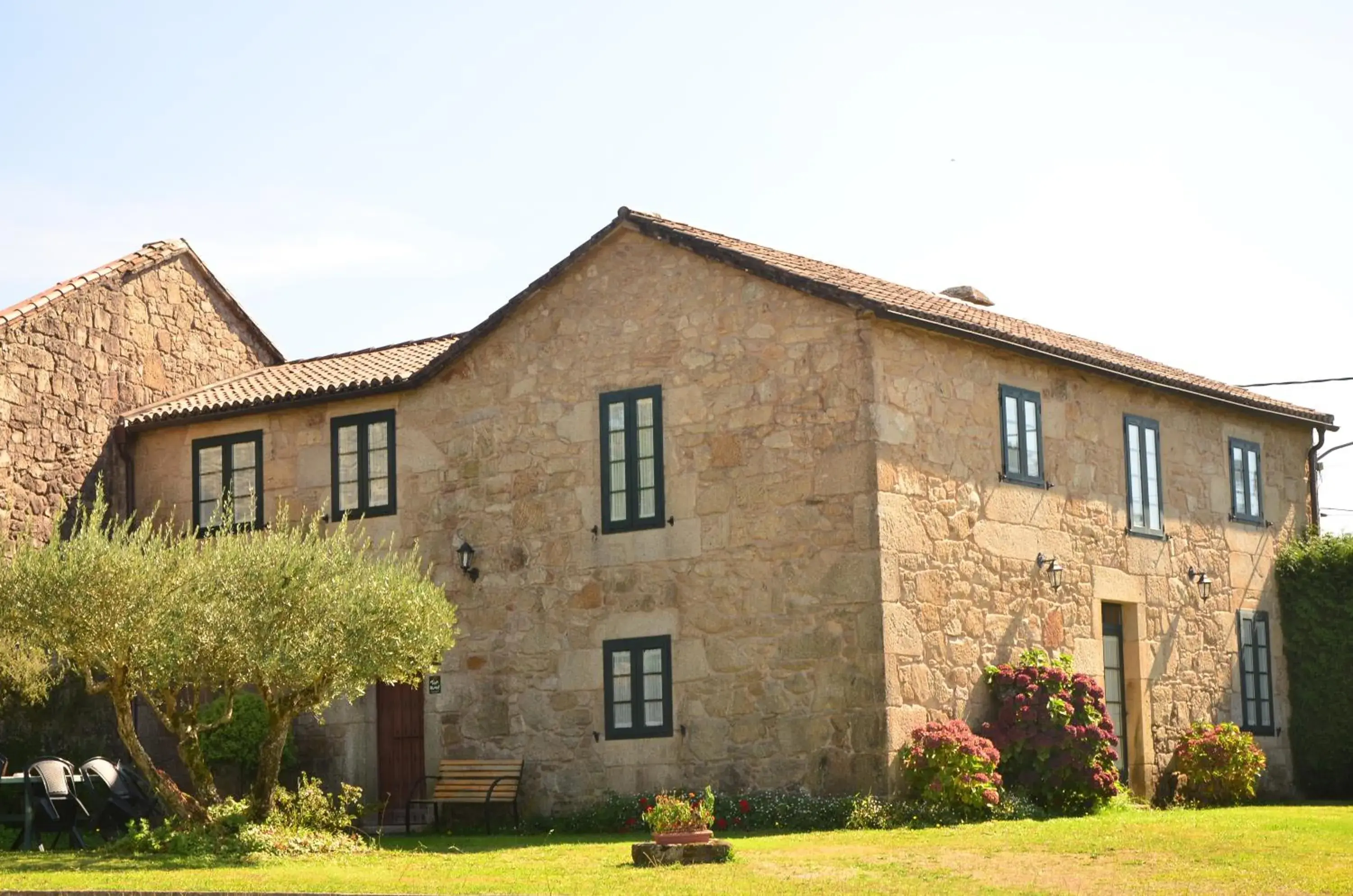 Facade/entrance, Property Building in A Casa da Meixida