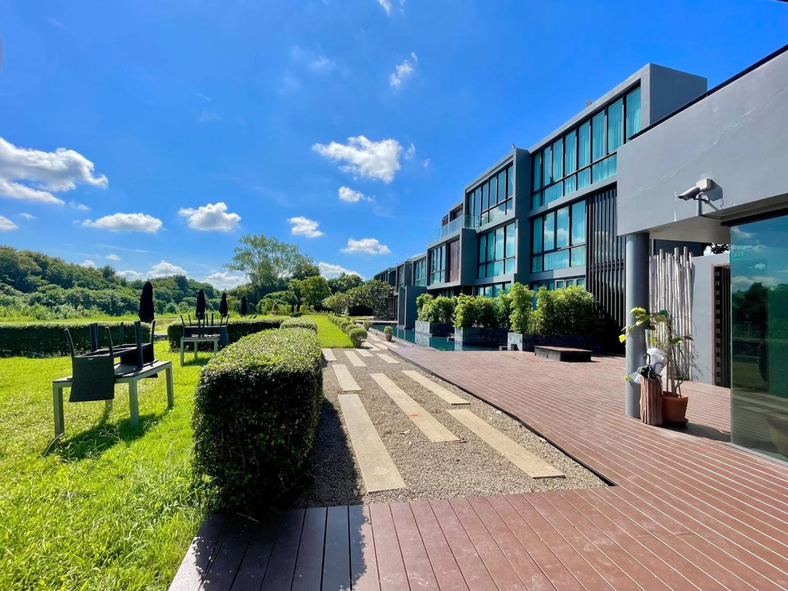 Property building in Zensala Riverpark Resort-SHA Extra Plus