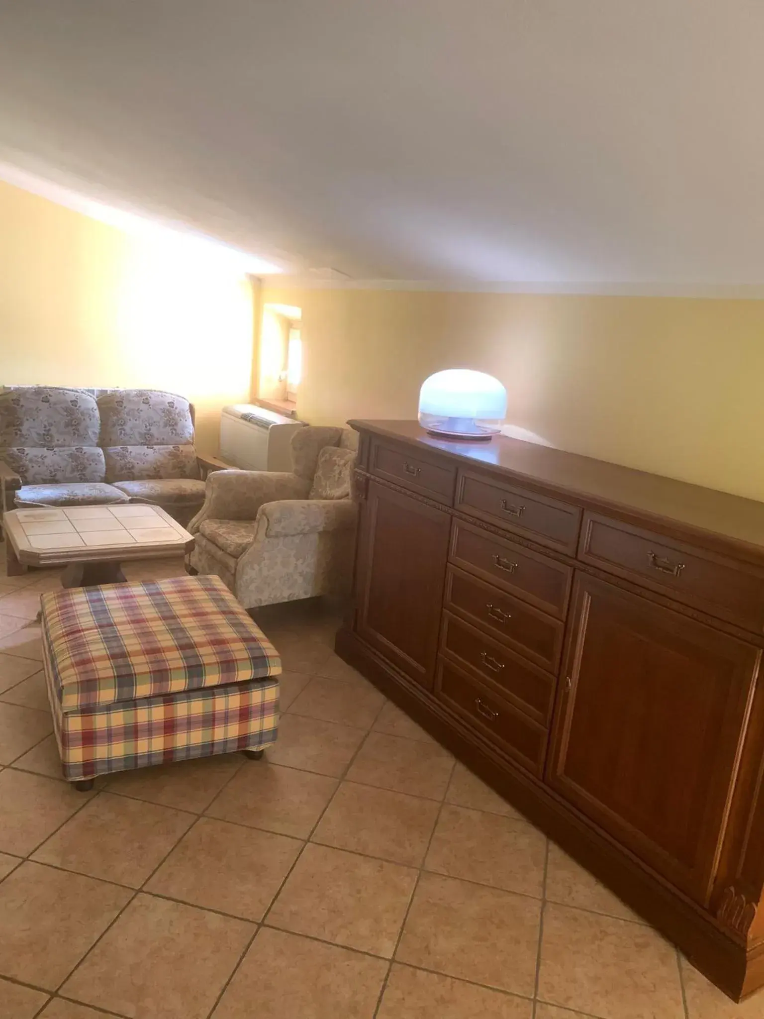 Seating Area in Hotel Due Colonne